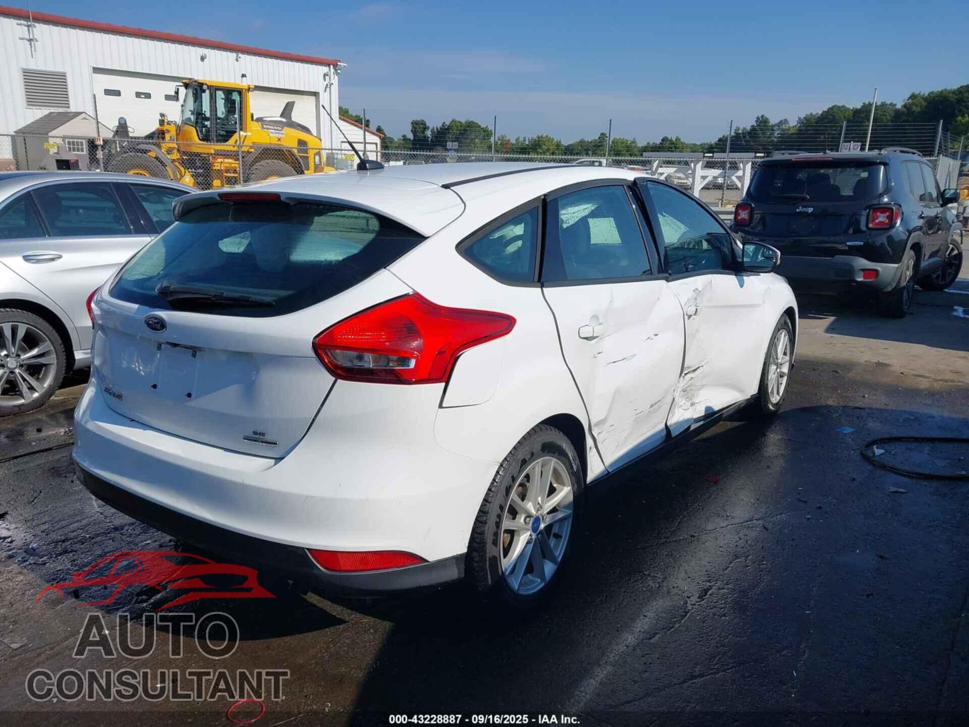 FORD FOCUS 2016 - 1FADP3K2XGL219401