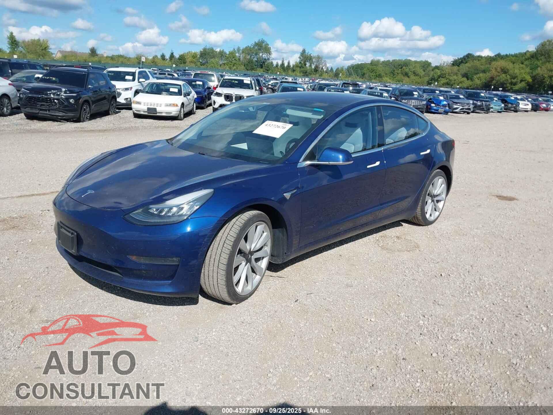 TESLA MODEL 3 2018 - 5YJ3E1EB4JF097771