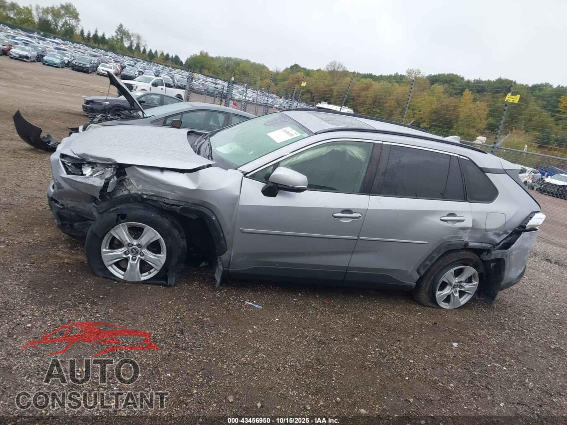 TOYOTA RAV4 2019 - JTMP1RFV4KD511774