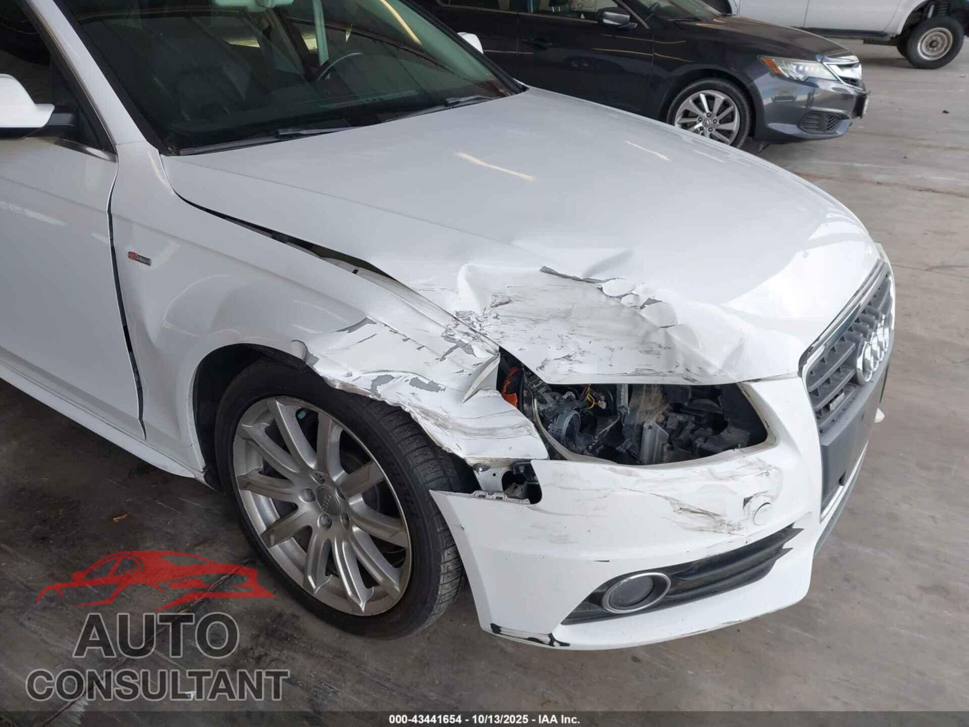 AUDI A4 2012 - WAUEFAFL1CA111213