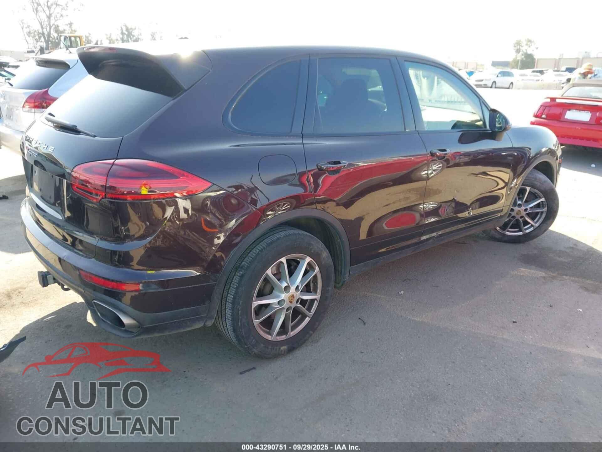 PORSCHE CAYENNE 2016 - WP1AA2A2XGLA02472