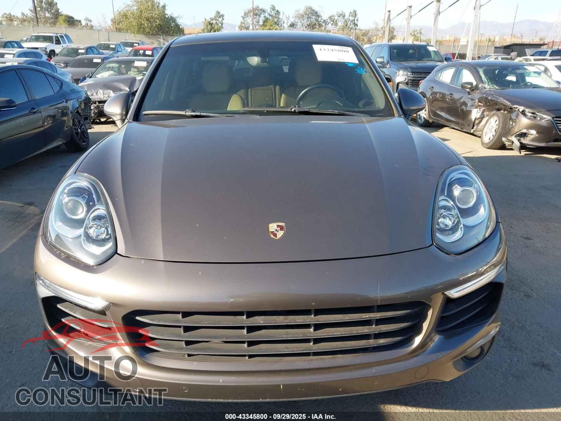 PORSCHE CAYENNE 2015 - WP1AF2A21FLA37403