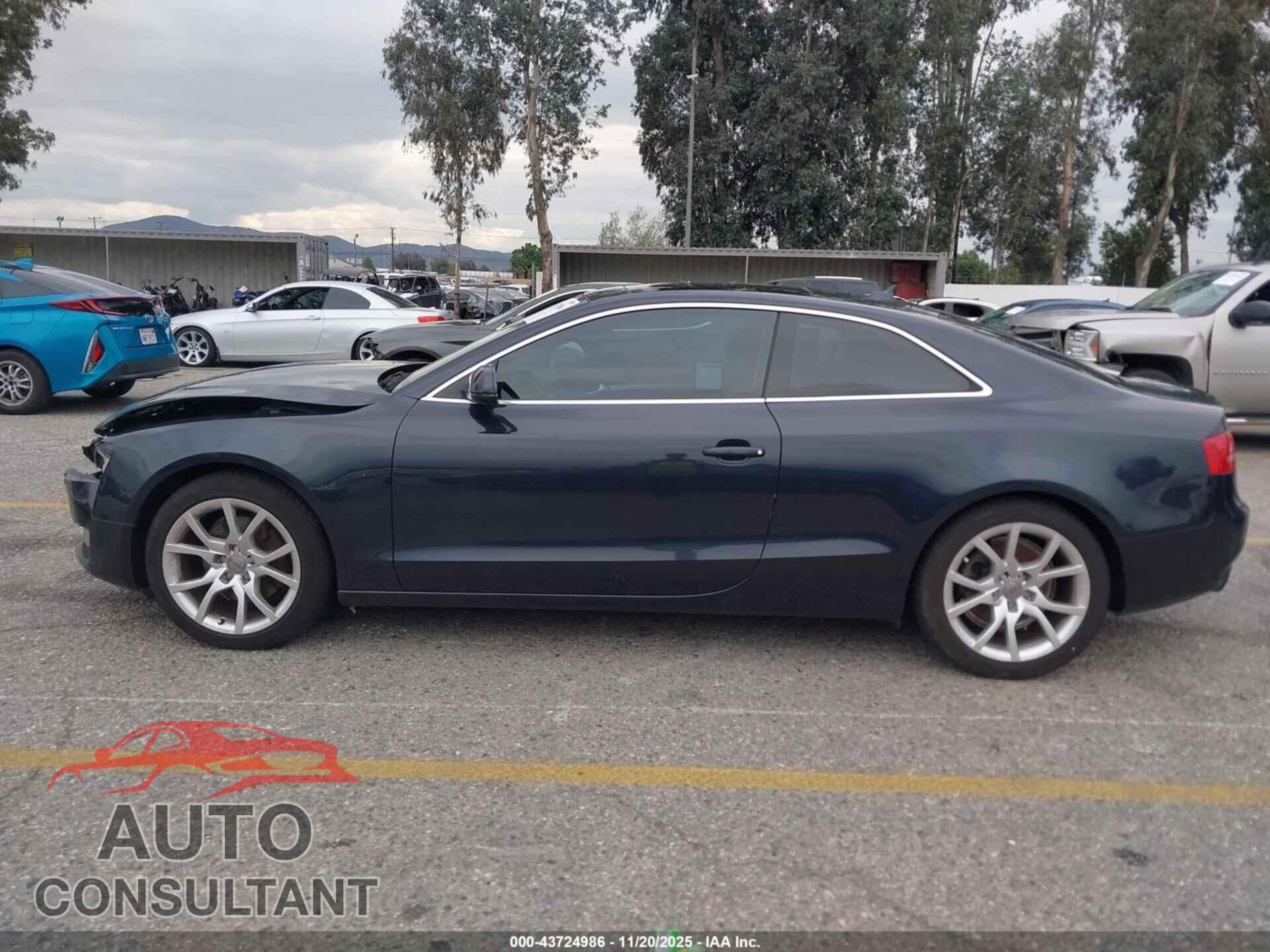 AUDI A5 2012 - WAULFAFR2CA044357