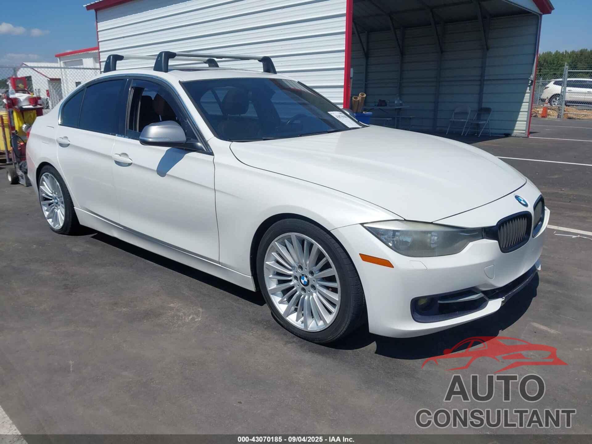BMW 328I 2013 - WBA3A5G59DNP25398