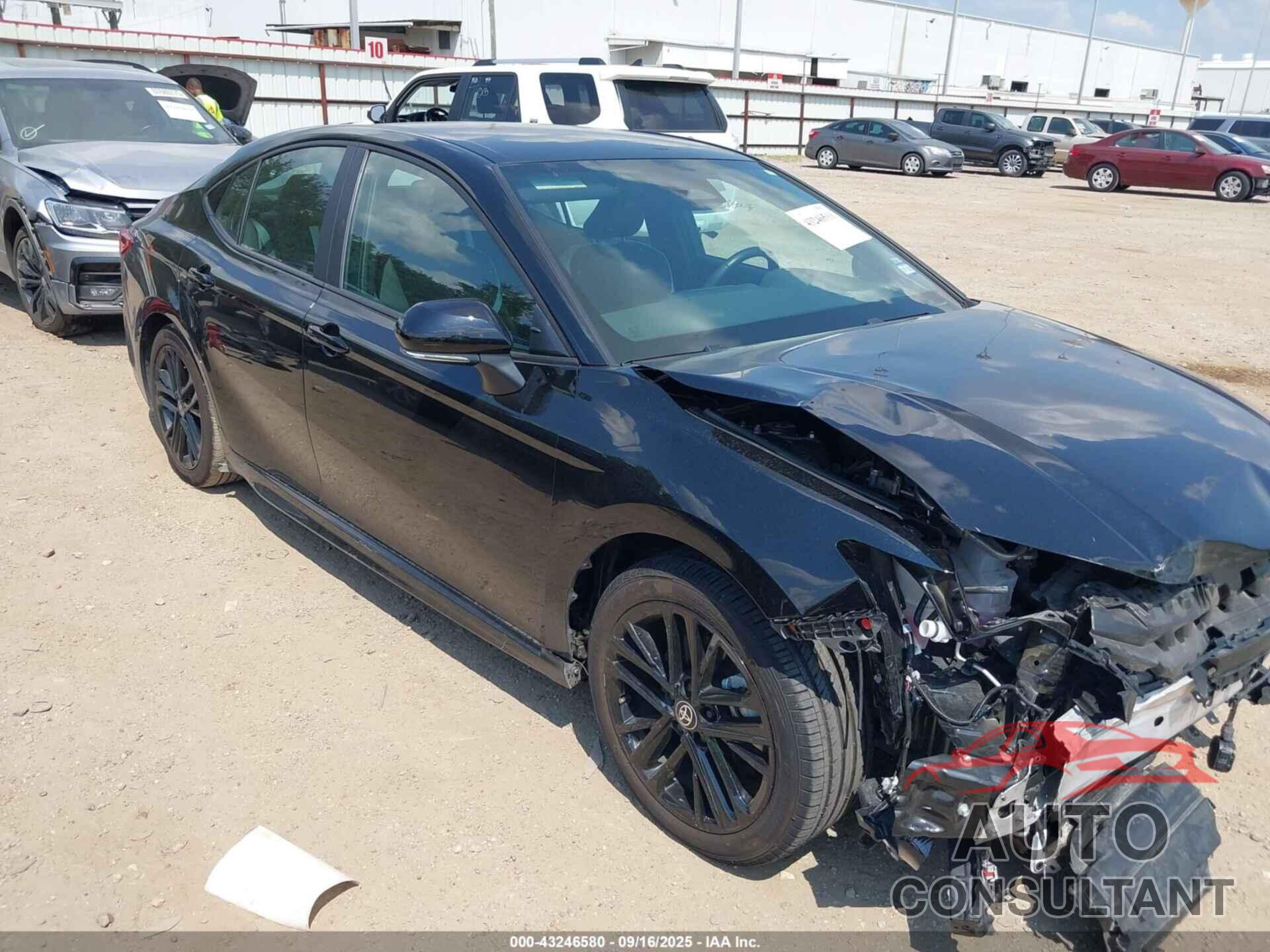 TOYOTA CAMRY 2025 - 4T1DAACK9SU526006