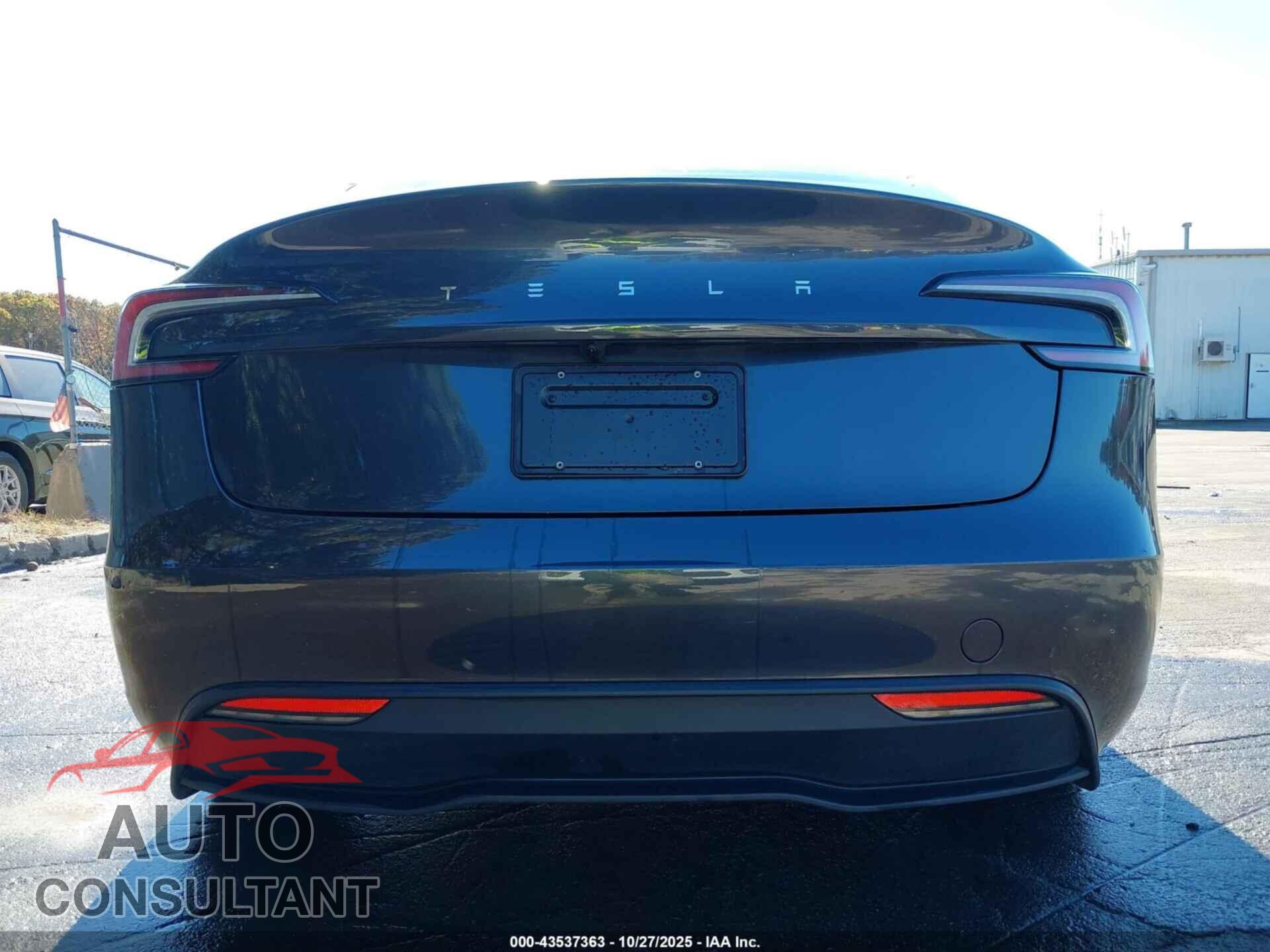 TESLA MODEL 3 2024 - 5YJ3E1EA2RF761150