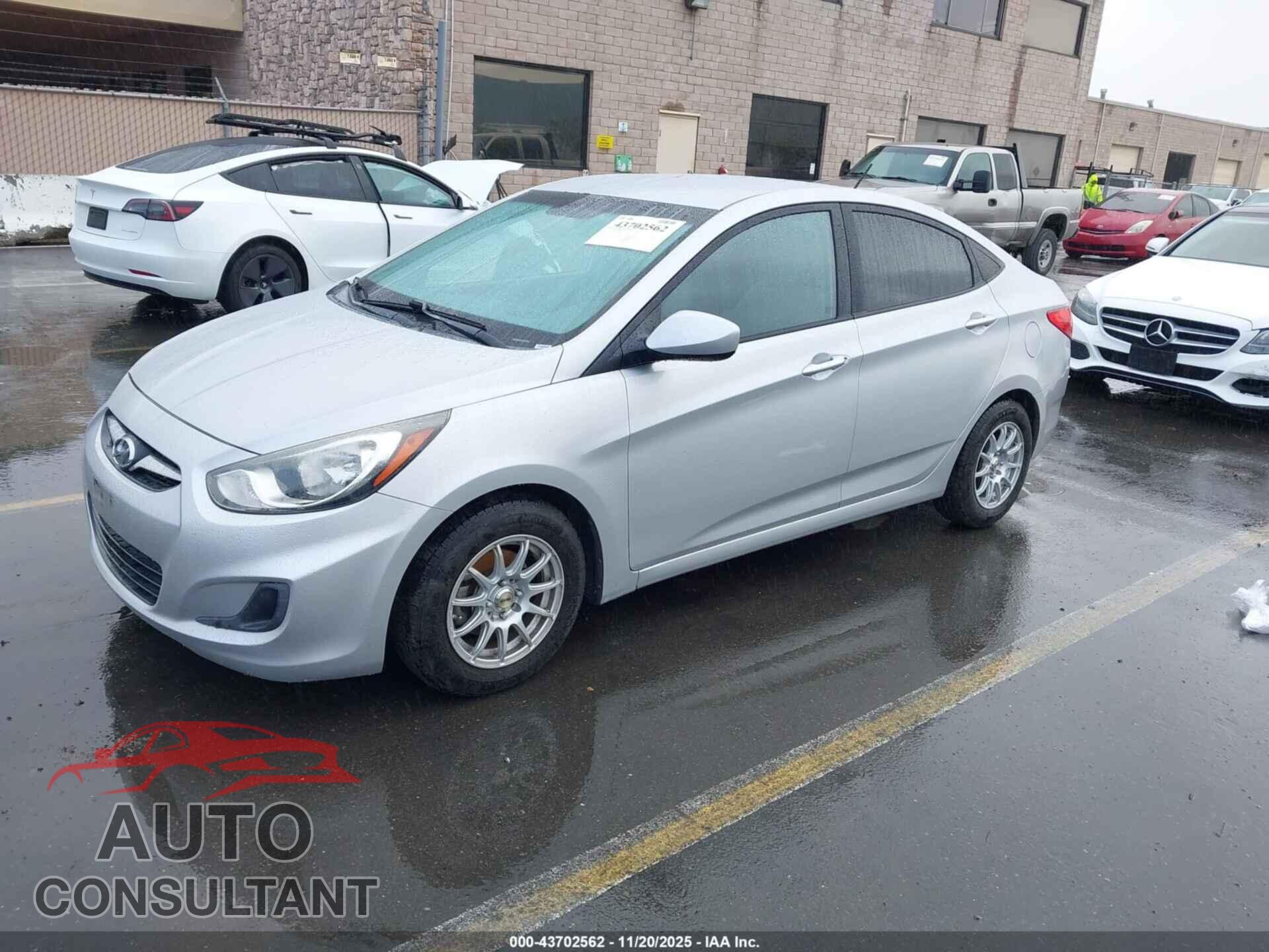 HYUNDAI ACCENT 2013 - KMHCT4AE5DU550052