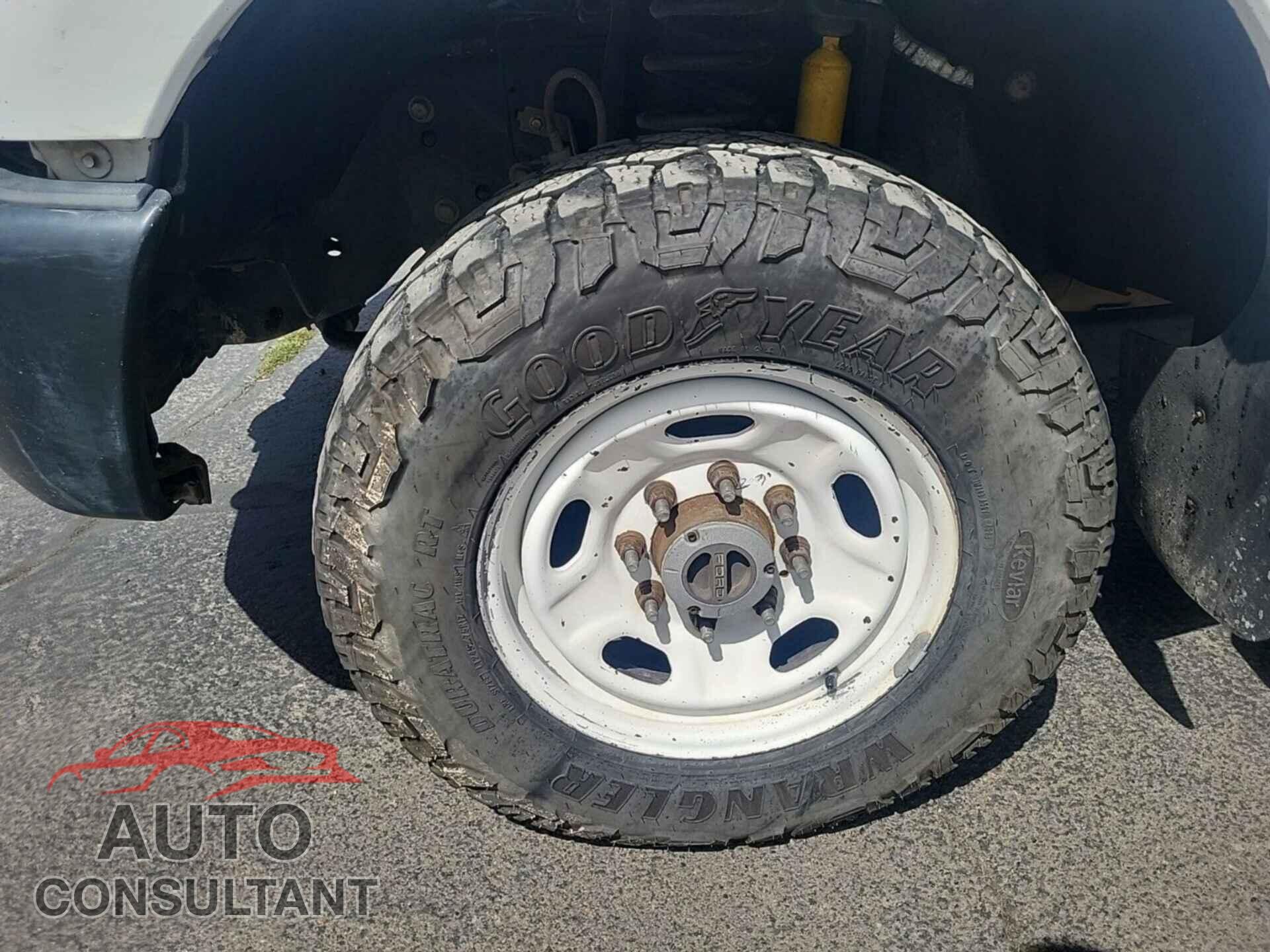 FORD F250 2013 - 1FDBF2B63DEB64366