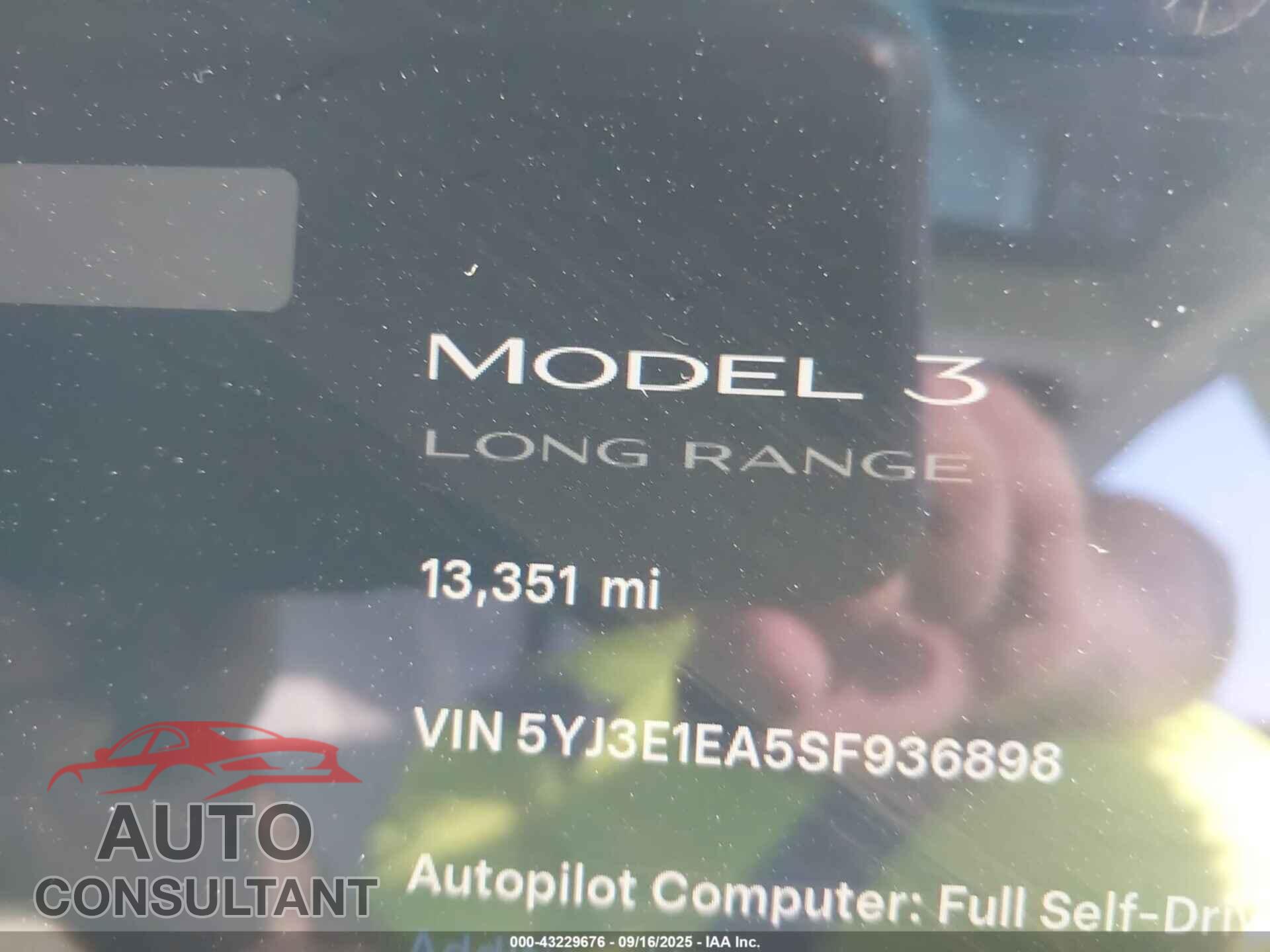 TESLA MODEL 3 2025 - 5YJ3E1EA5SF936898