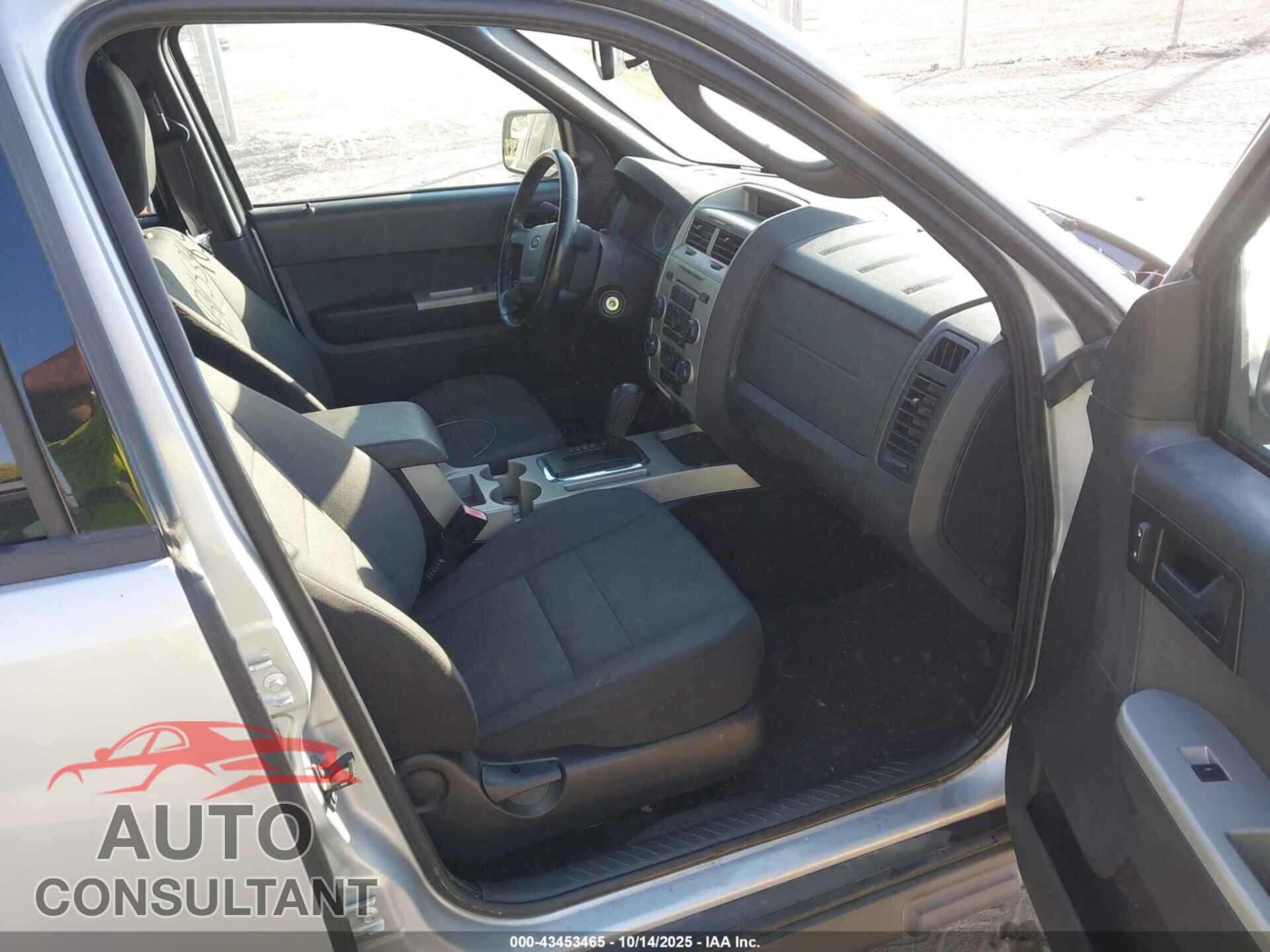 FORD ESCAPE 2011 - 1FMCU9D76BKB34138