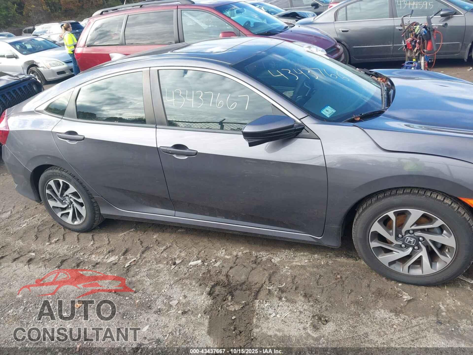 HONDA CIVIC 2018 - 2HGFC2F79JH516681