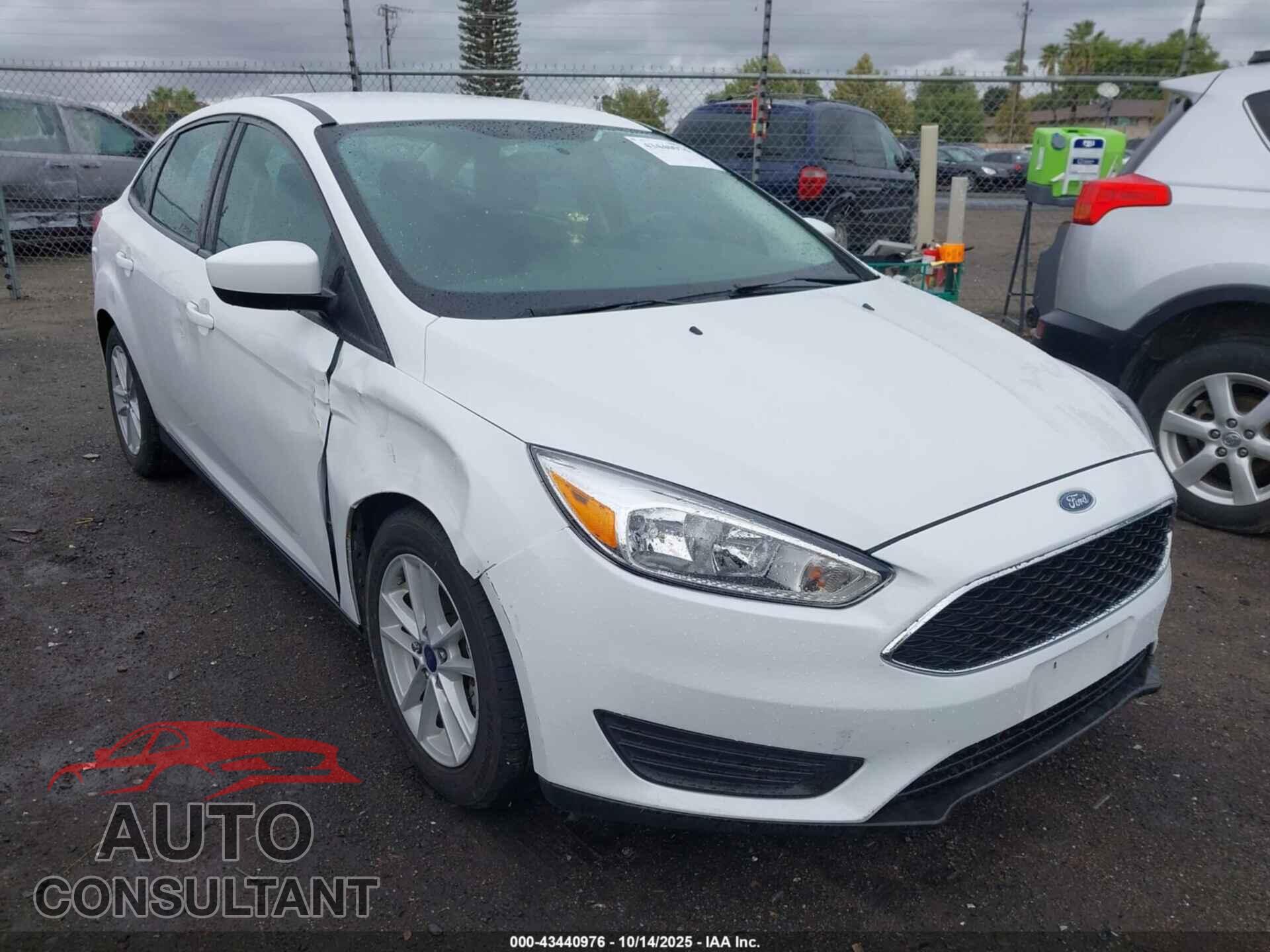FORD FOCUS 2018 - 1FADP3FE3JL282965