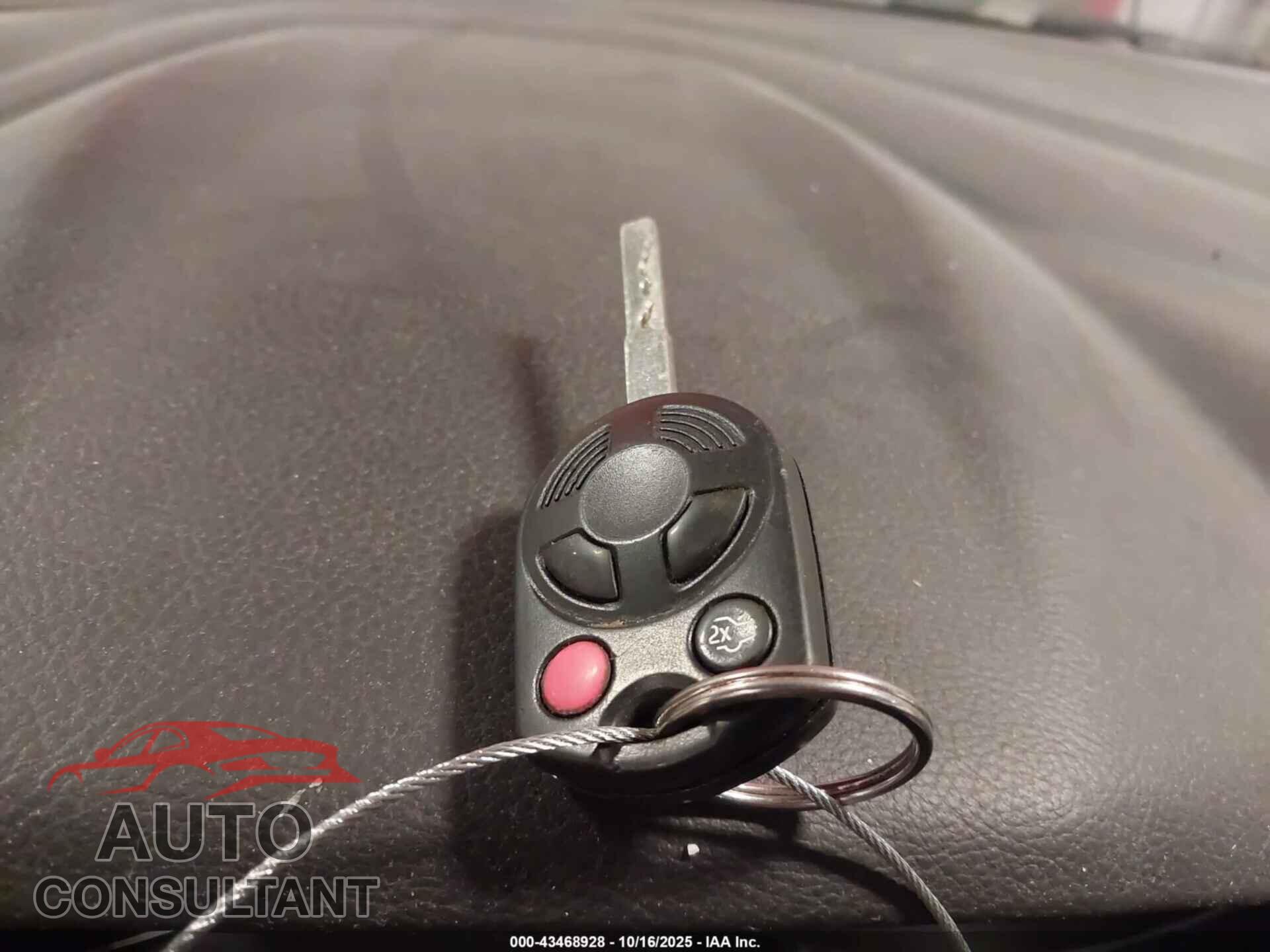 FORD FOCUS 2012 - 1FAHP3F21CL378975