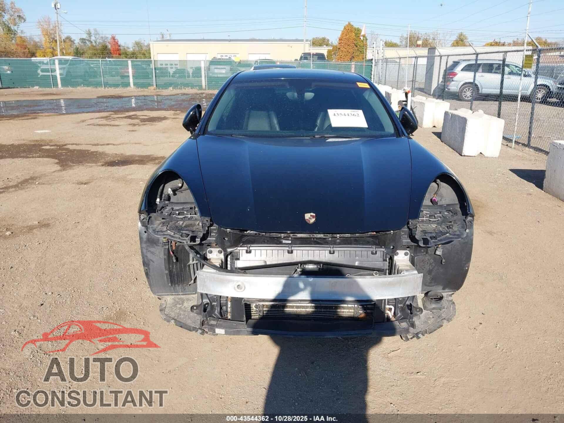 PORSCHE PANAMERA 2014 - WP0AA2A75EL006570