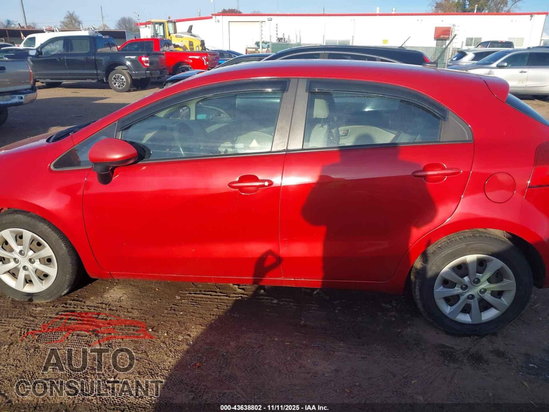 KIA RIO 2015 - KNADM5A33F6501432