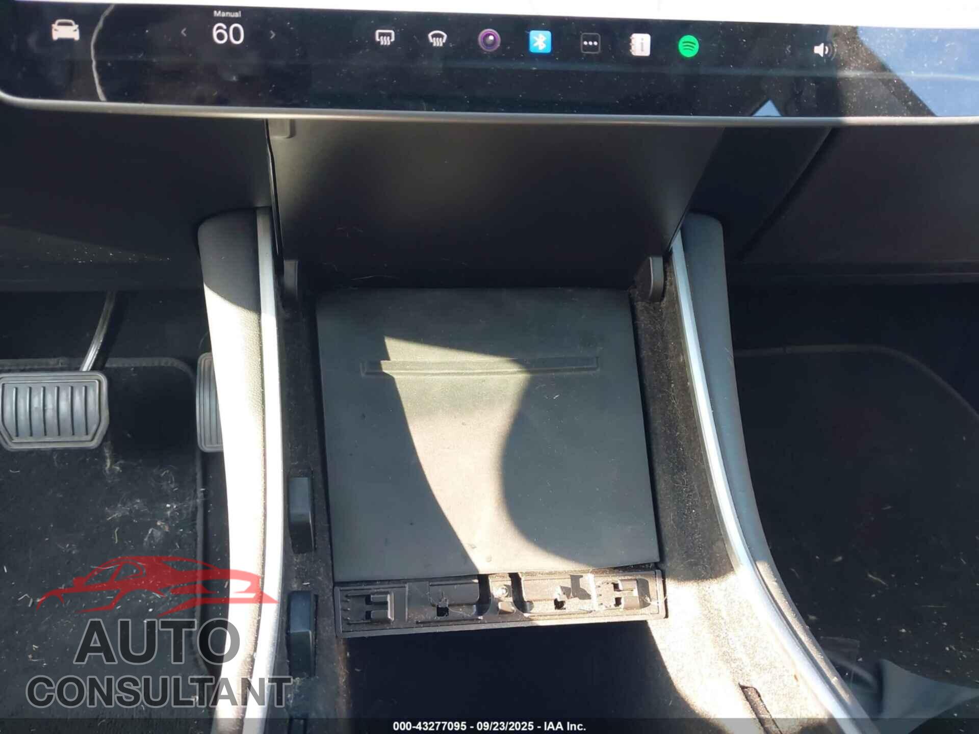 TESLA MODEL 3 2018 - 5YJ3E1EA0JF153910