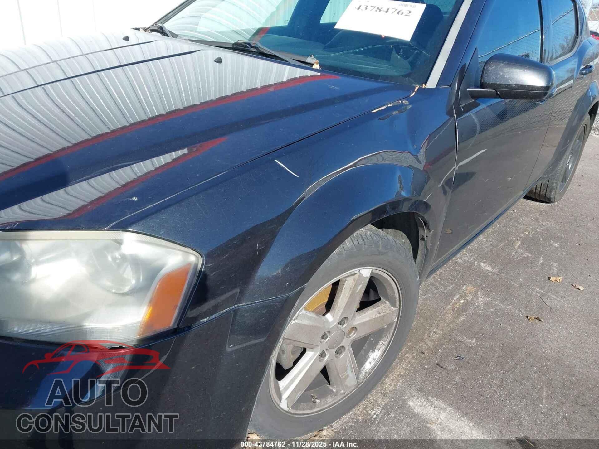DODGE AVENGER 2011 - 1B3BD2FG6BN506937