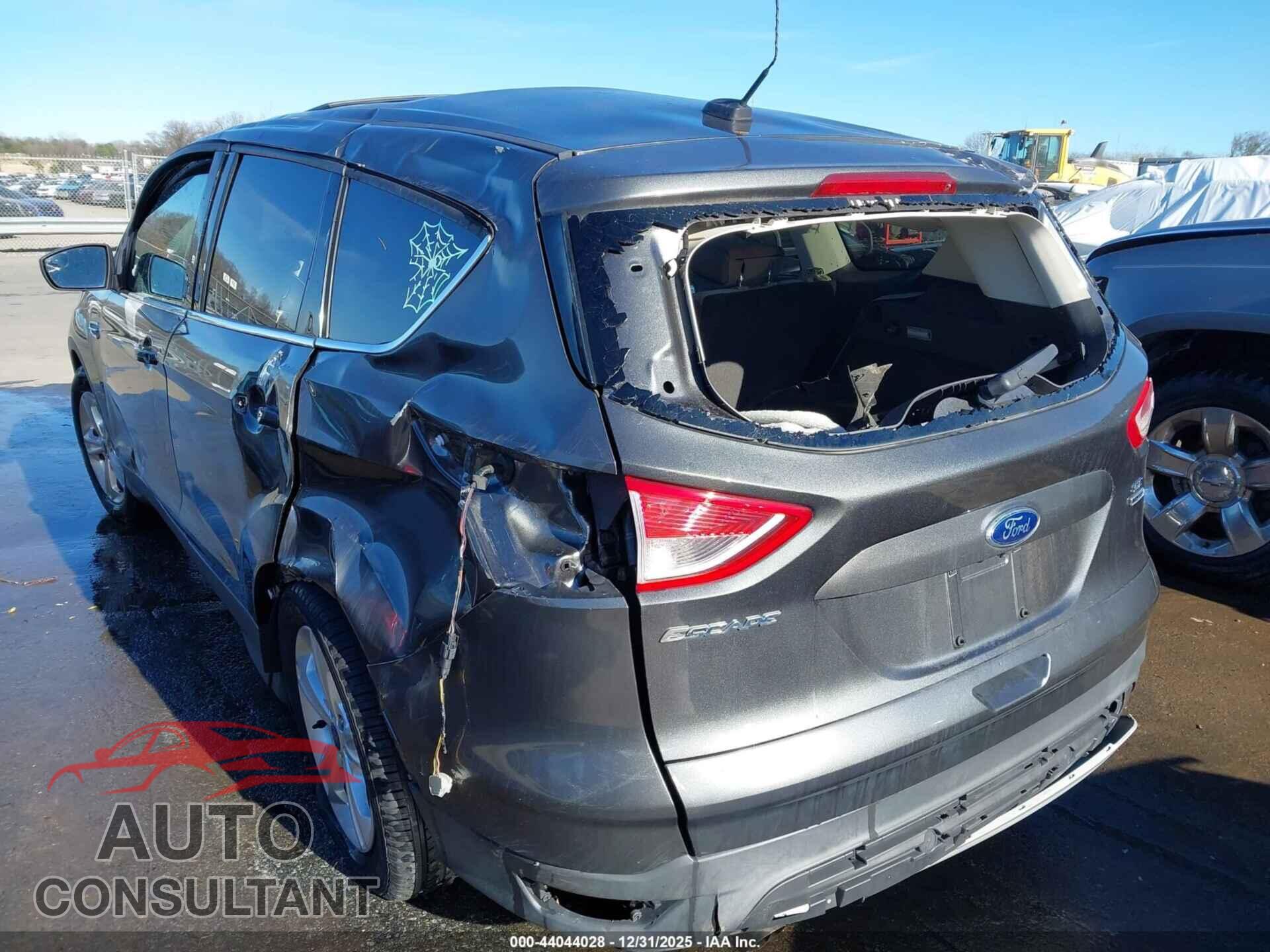 FORD ESCAPE 2015 - 1FMCU9GX2FUB15611