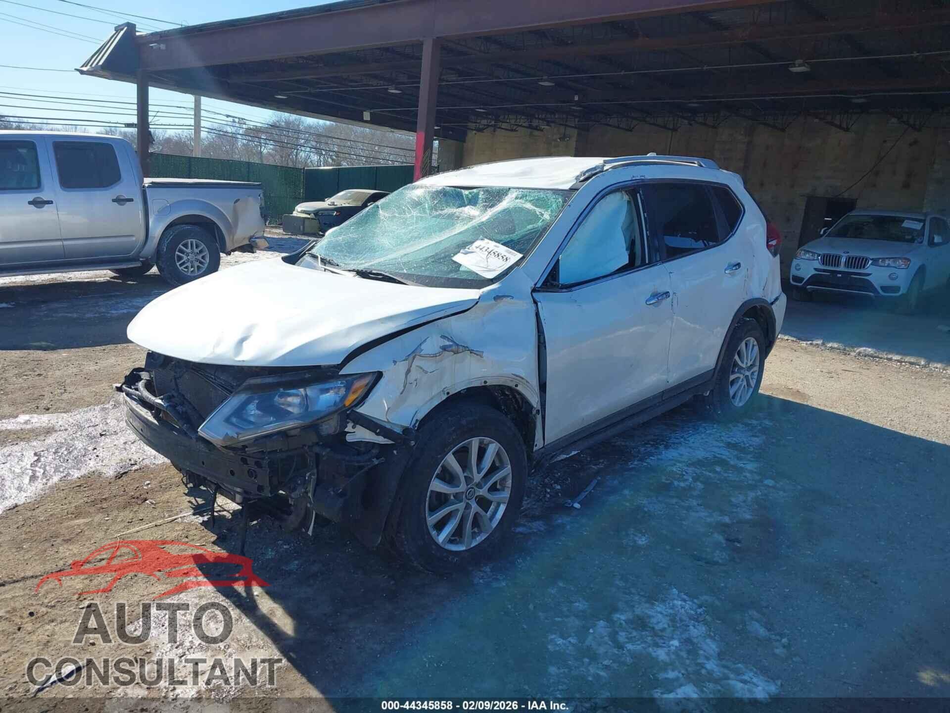 NISSAN ROGUE 2017 - KNMAT2MV3HP544542