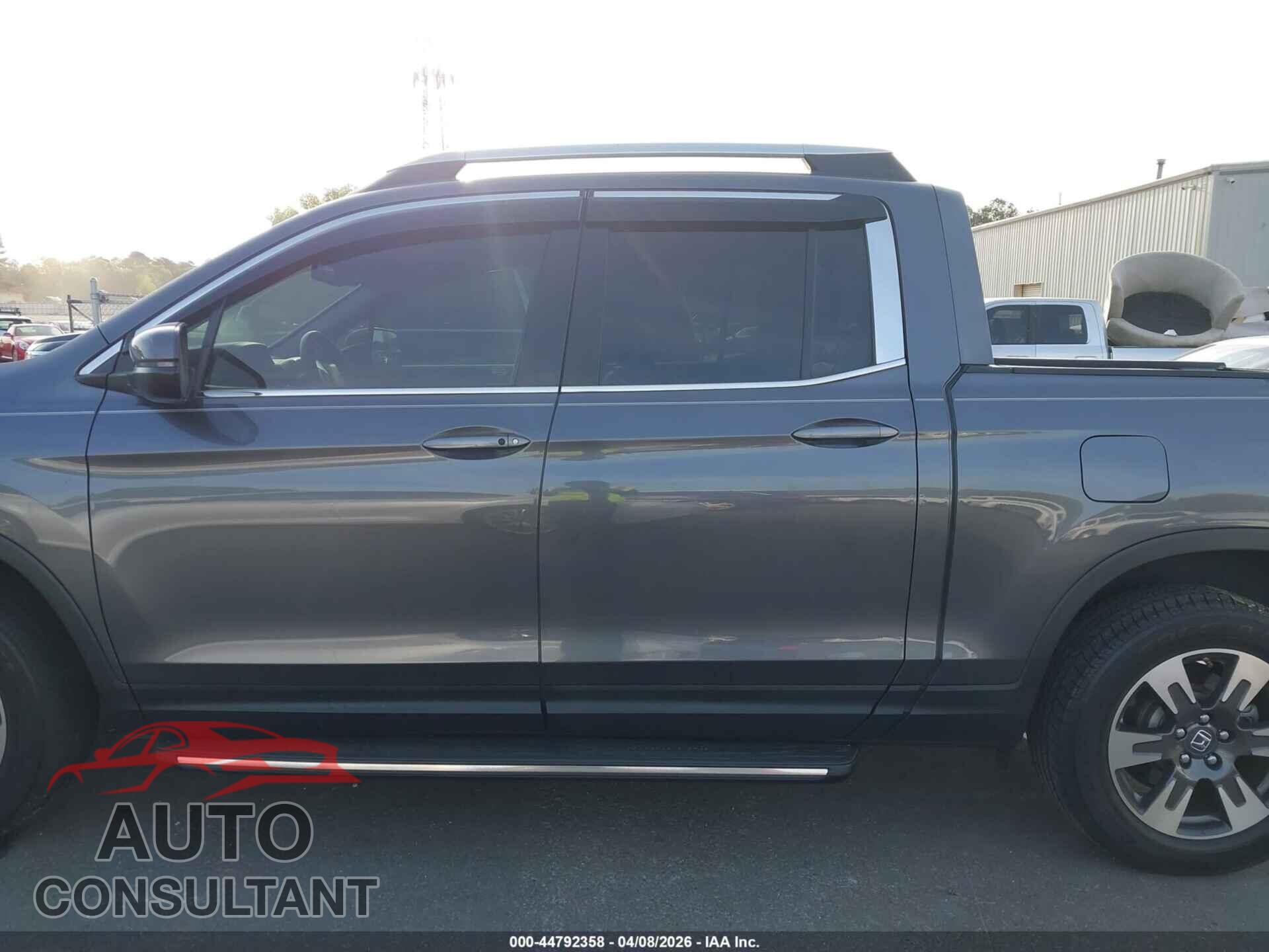 HONDA RIDGELINE 2017 - 5FPYK2F66HB002120