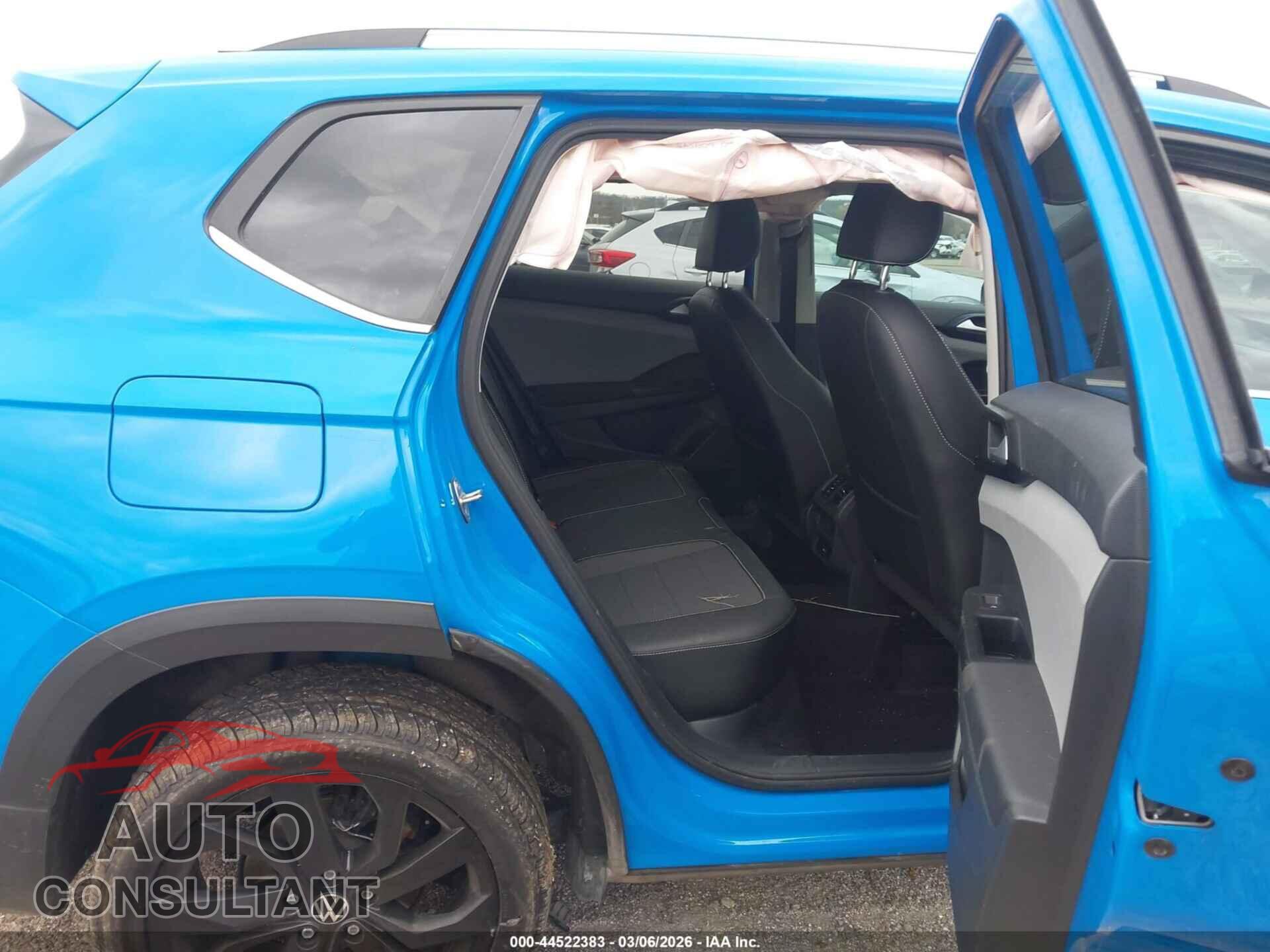 VOLKSWAGEN TAOS 2023 - 3VVSX7B2XPM308877