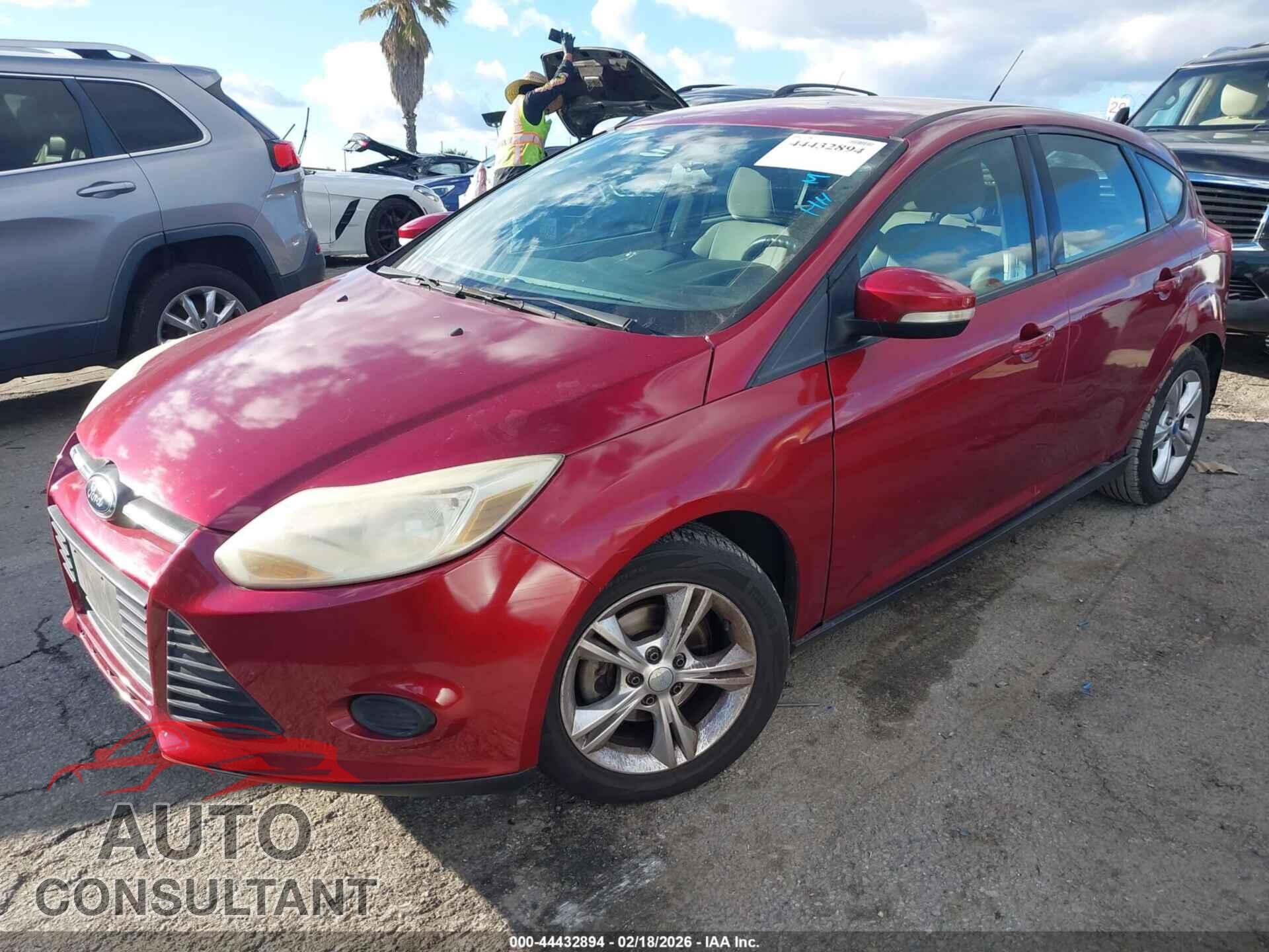 FORD FOCUS 2013 - 1FADP3K2XDL196178