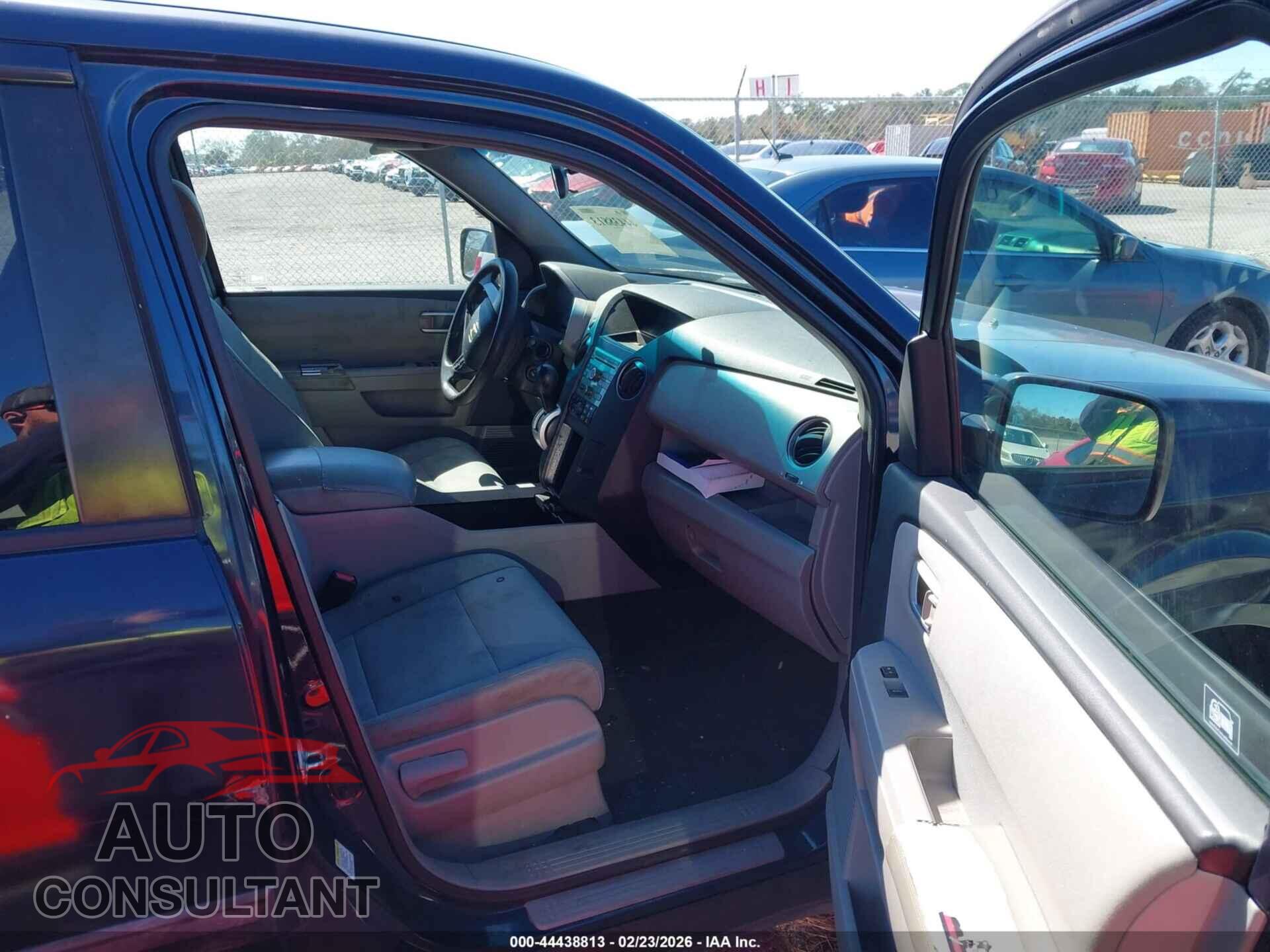HONDA PILOT 2011 - 5FNYF3H29BB042521