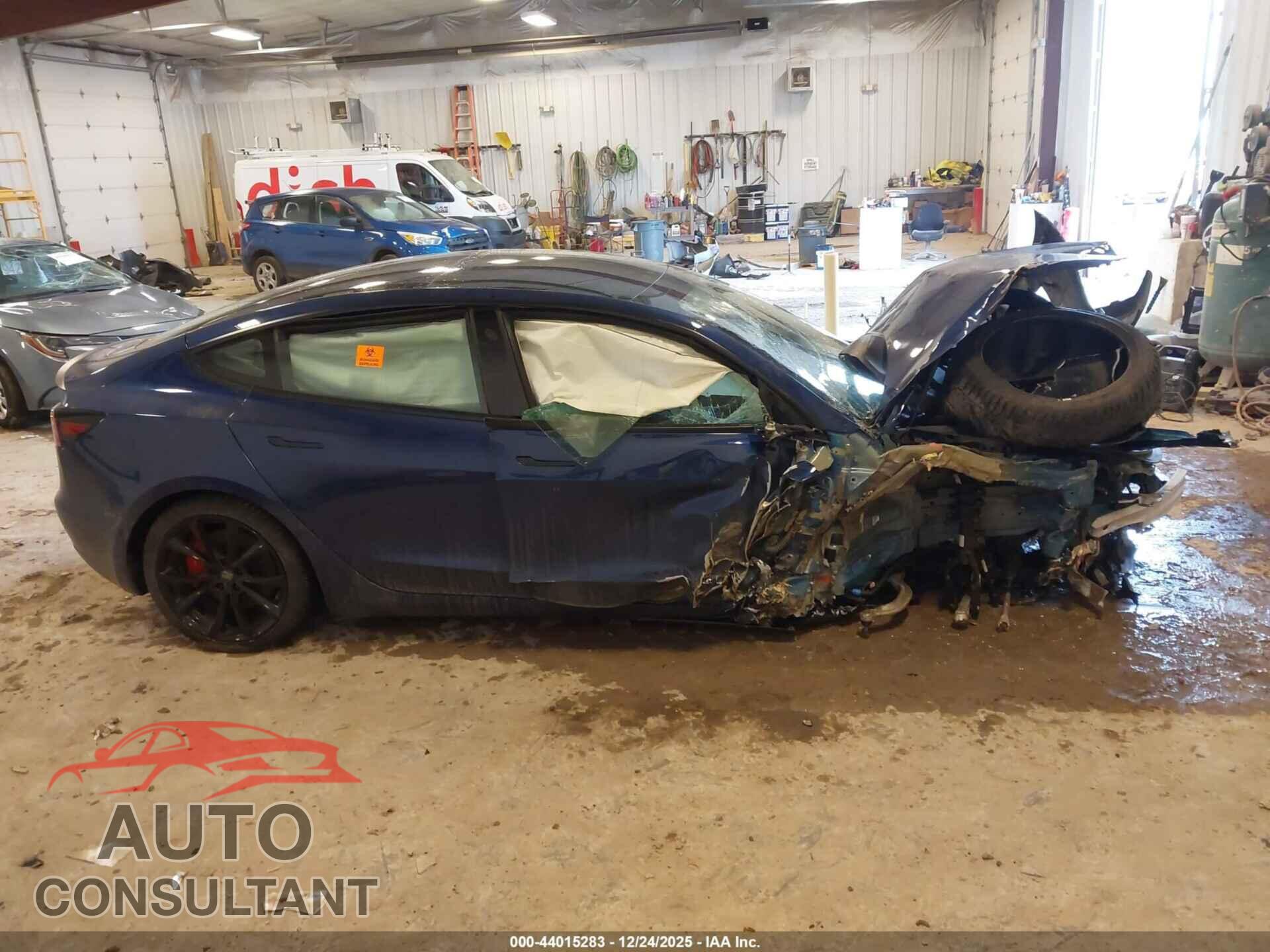 TESLA MODEL 3 2023 - 5YJ3E1EC2PF486927