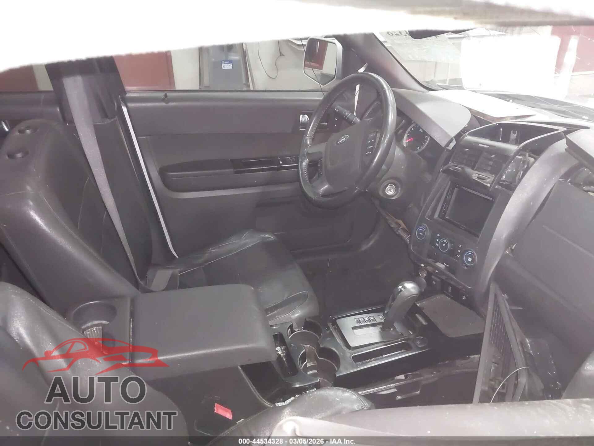 FORD ESCAPE 2011 - 1FMCU9EG4BKC17730