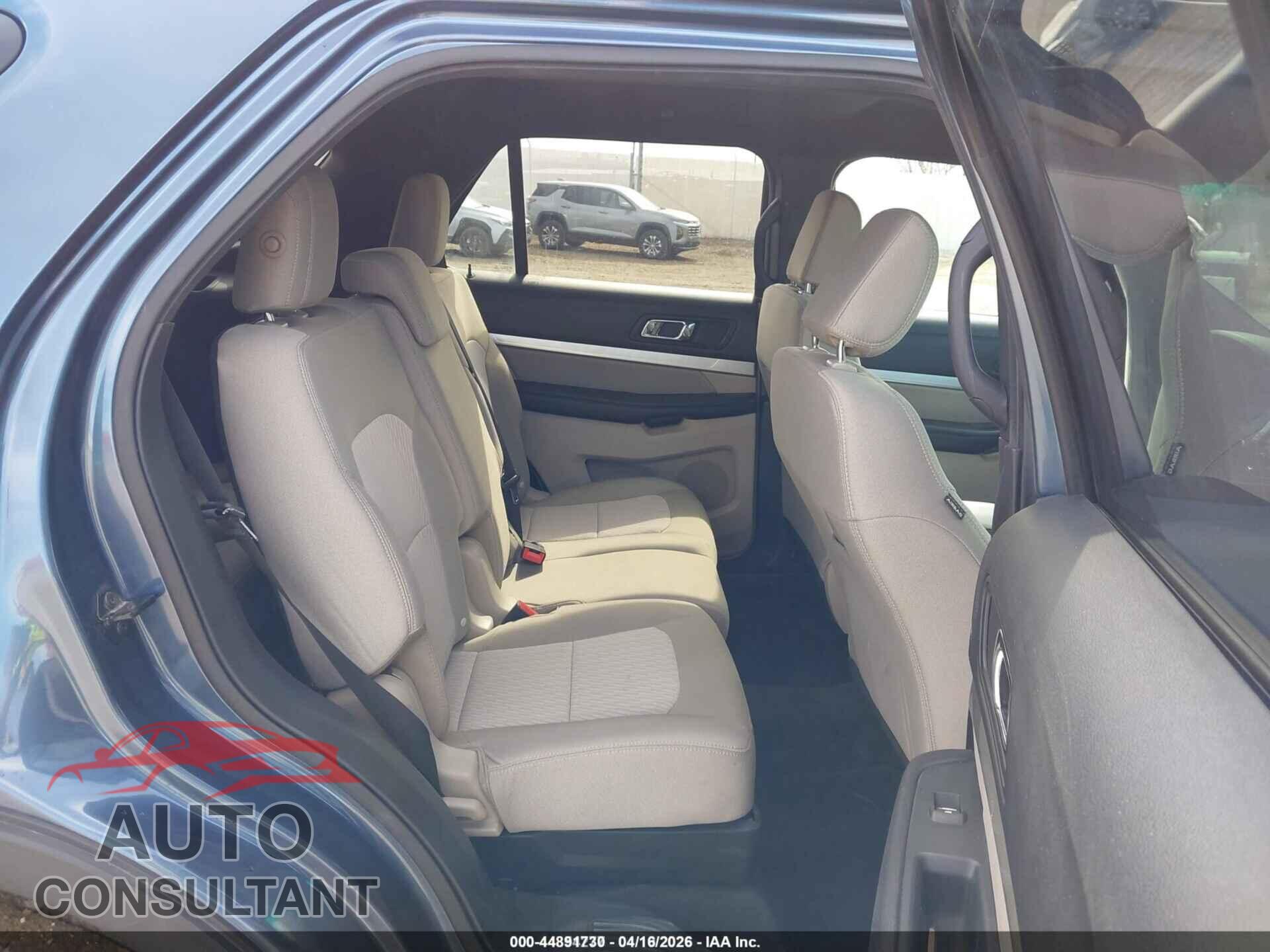 FORD EXPLORER 2018 - 1FM5K8B81JGB95239