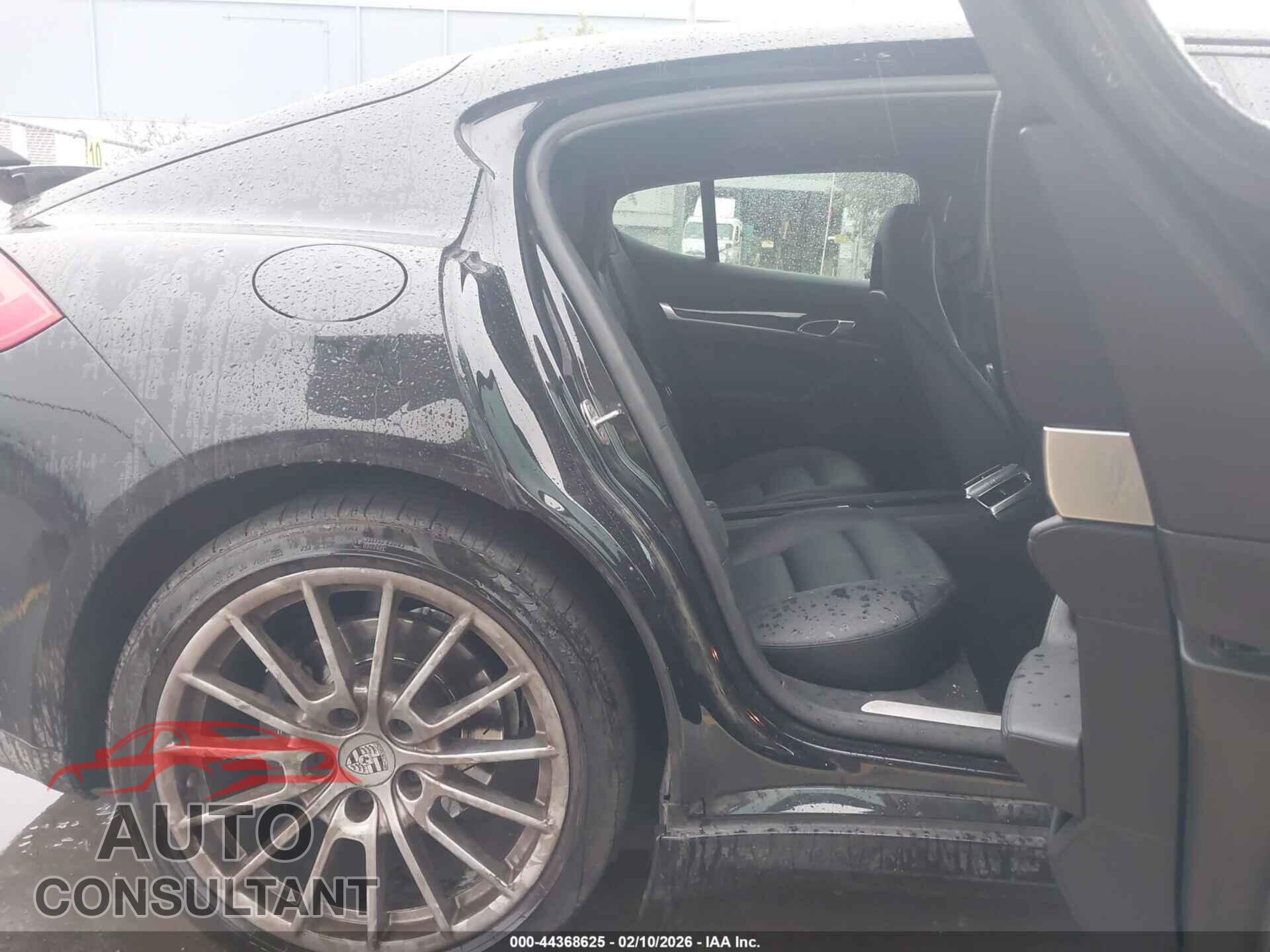 PORSCHE PANAMERA 2014 - WP0AA2A75EL005676