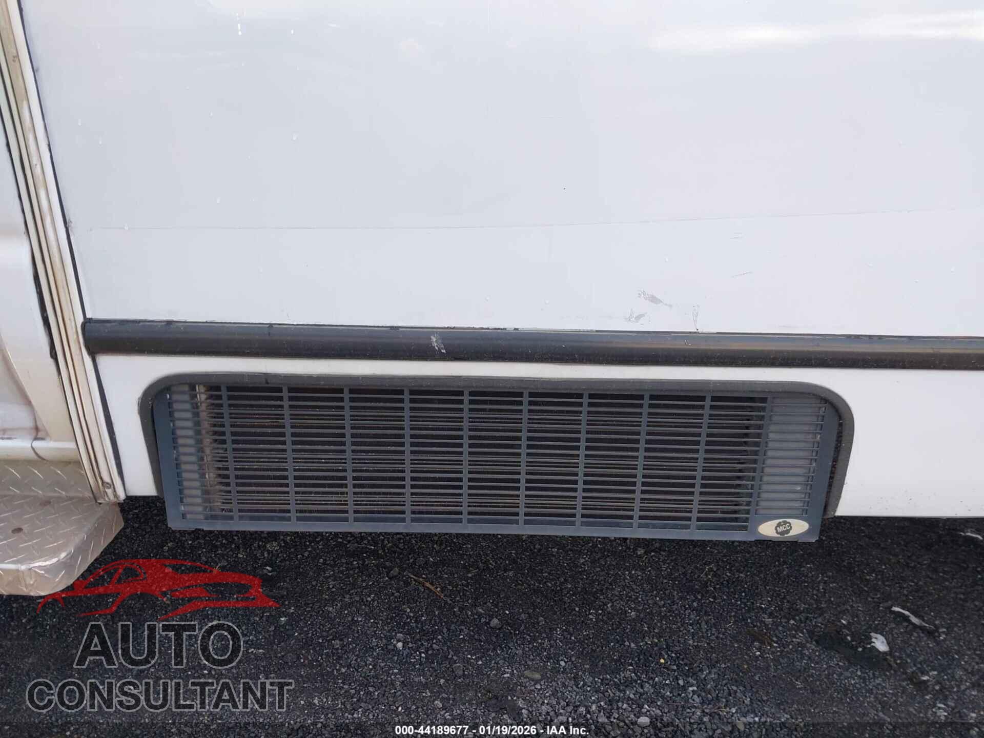 FORD E-350 CUTAWAY 2017 - 1FDEE3FS4HDC41593