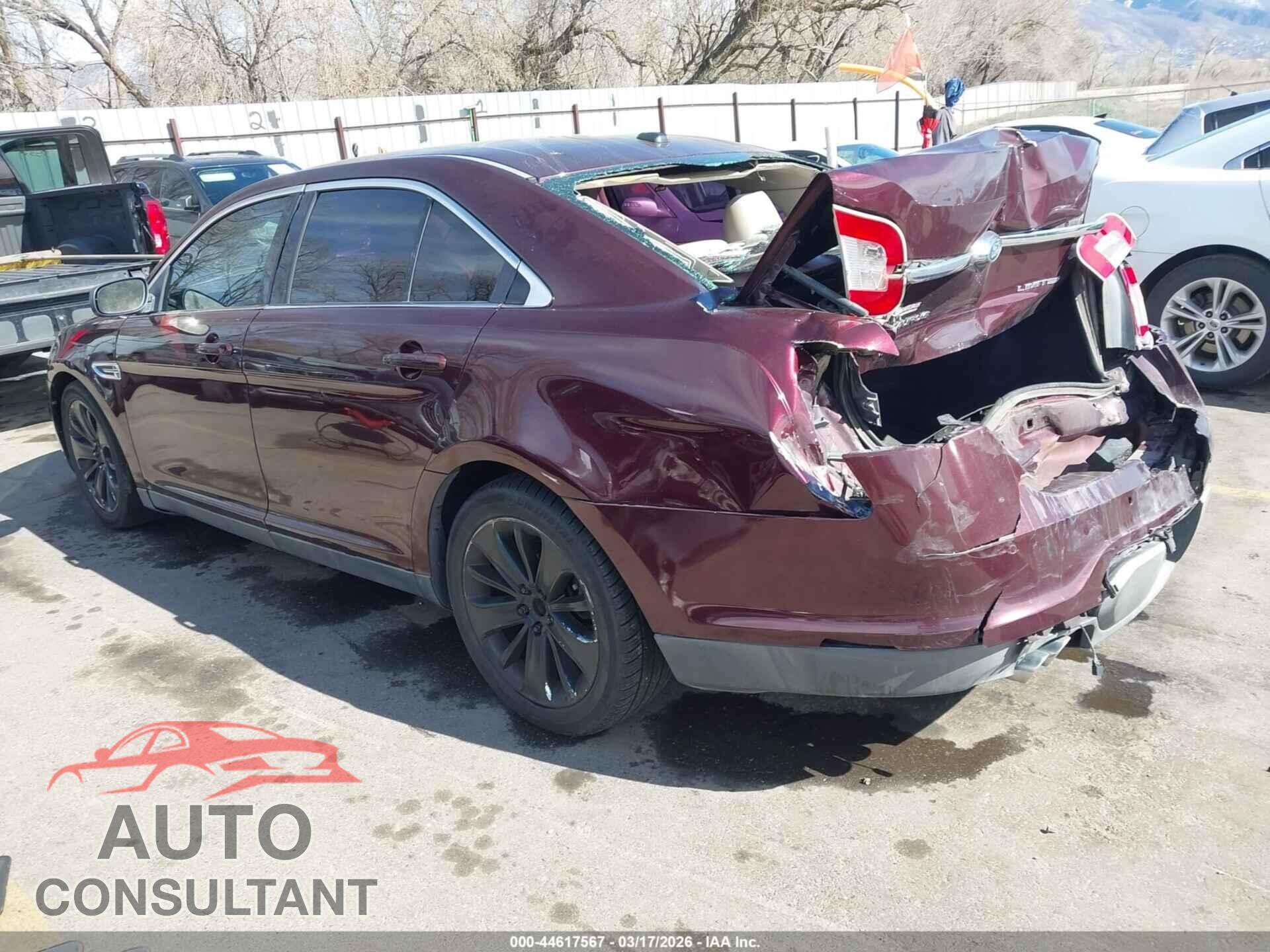 FORD TAURUS 2011 - 1FAHP2FW4BG136783