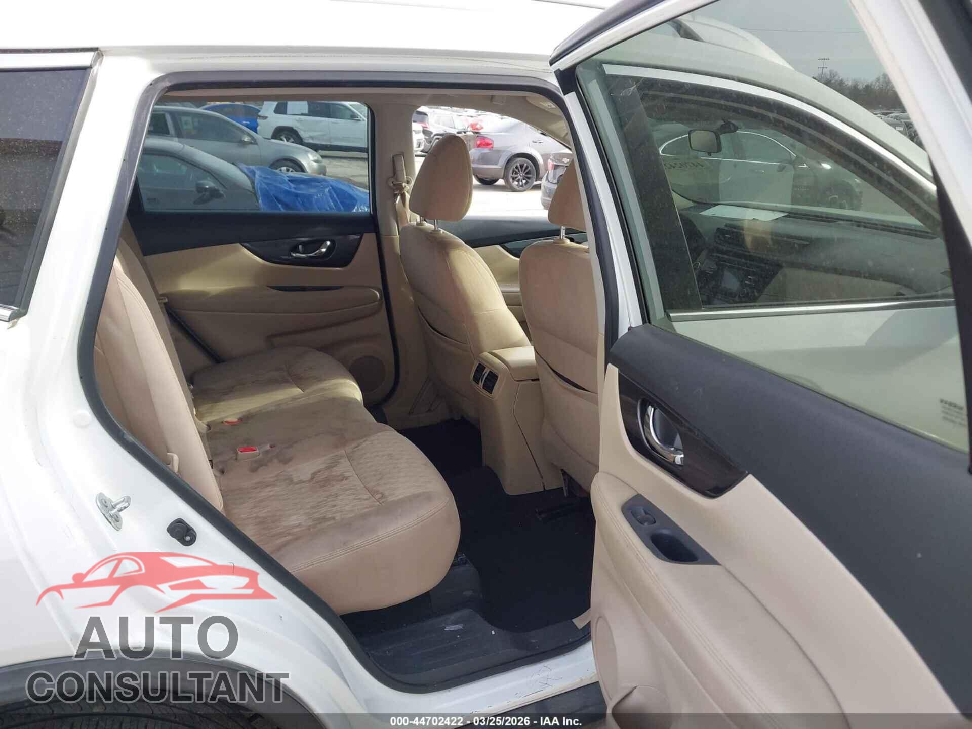 NISSAN ROGUE 2017 - KNMAT2MT0HP589436
