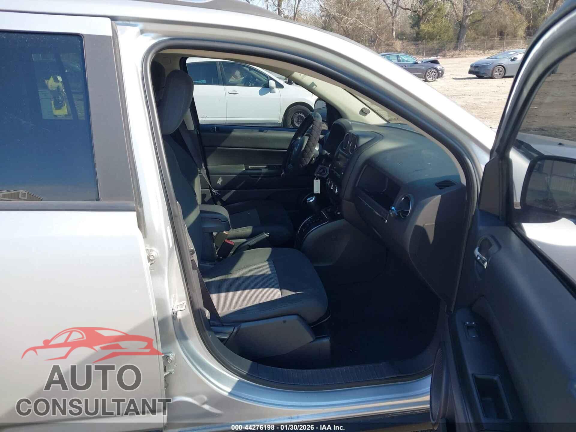 JEEP COMPASS 2013 - 1C4NJCEB4DD102544