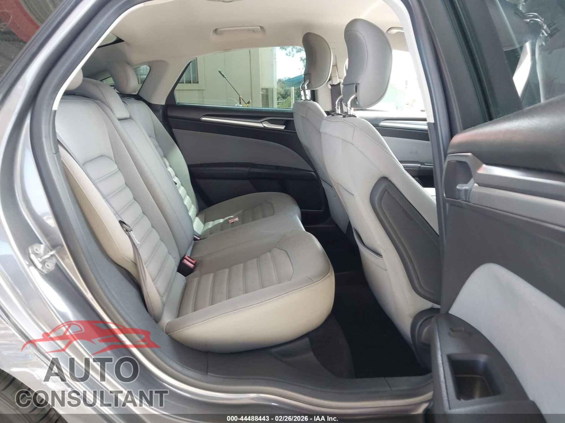 FORD FUSION 2013 - 3FA6P0G72DR265958