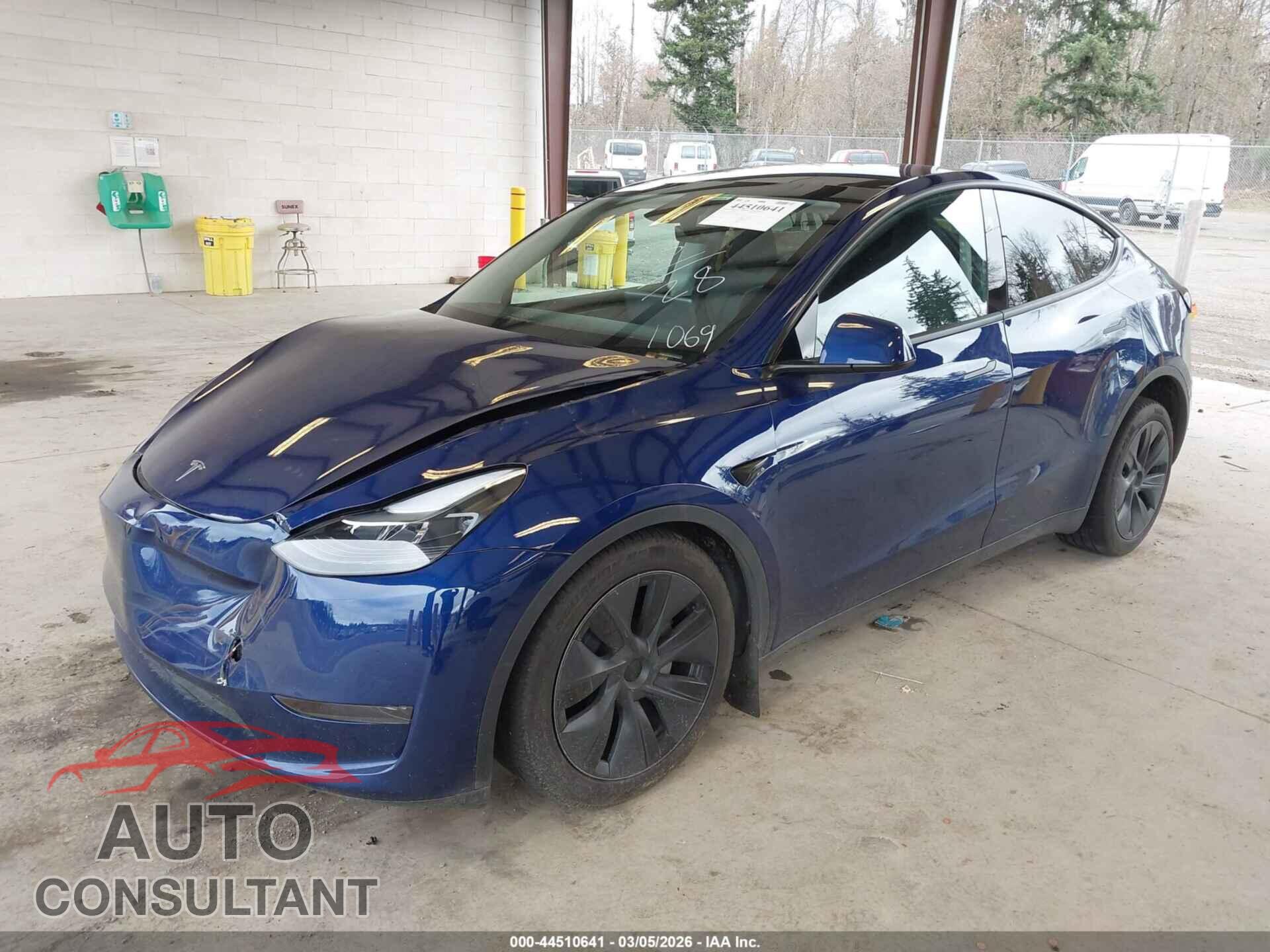 TESLA MODEL Y 2024 - 7SAYGDED2RF181069