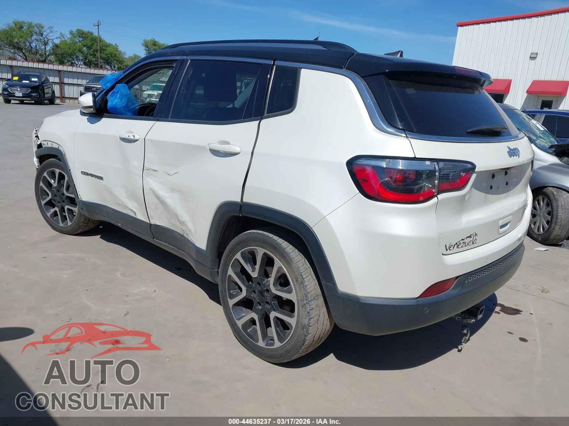 JEEP COMPASS 2018 - 3C4NJCCB4JT494899