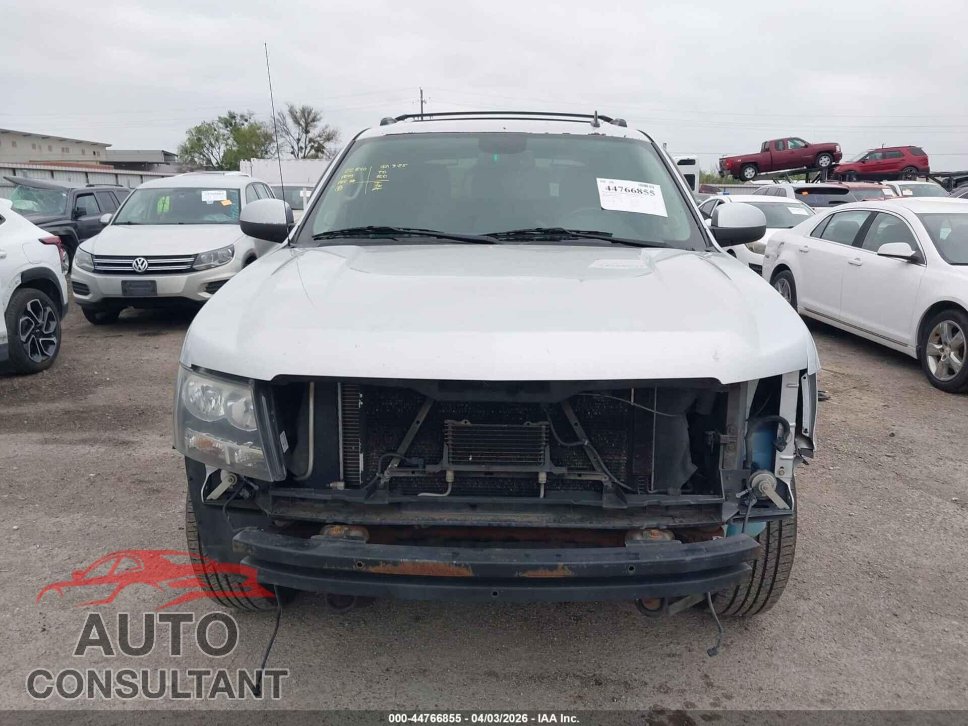 CHEVROLET AVALANCHE 1500 2012 - 3GNMCFE0XCG198744