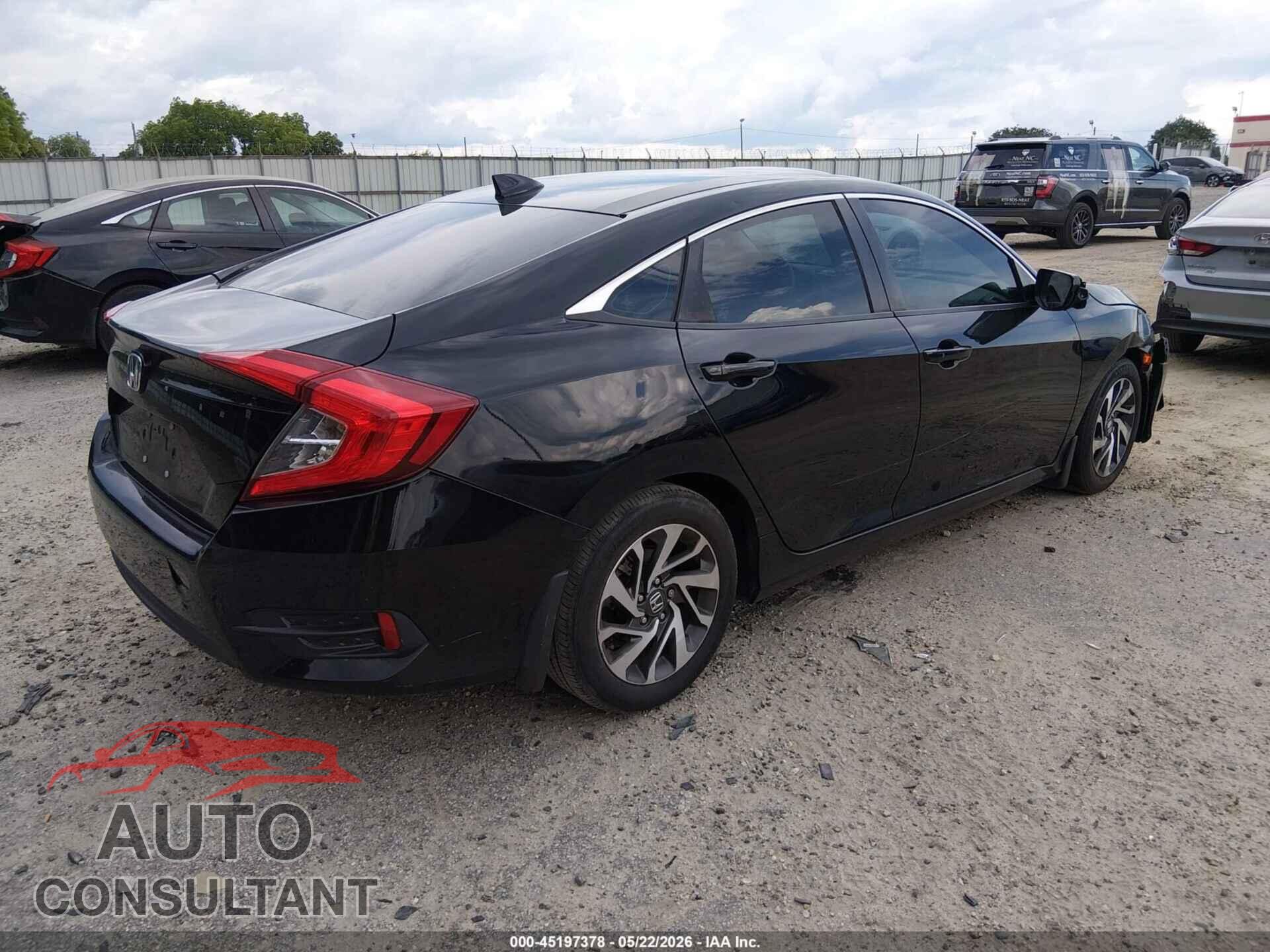 HONDA CIVIC 2017 - 19XFC2F70HE016848
