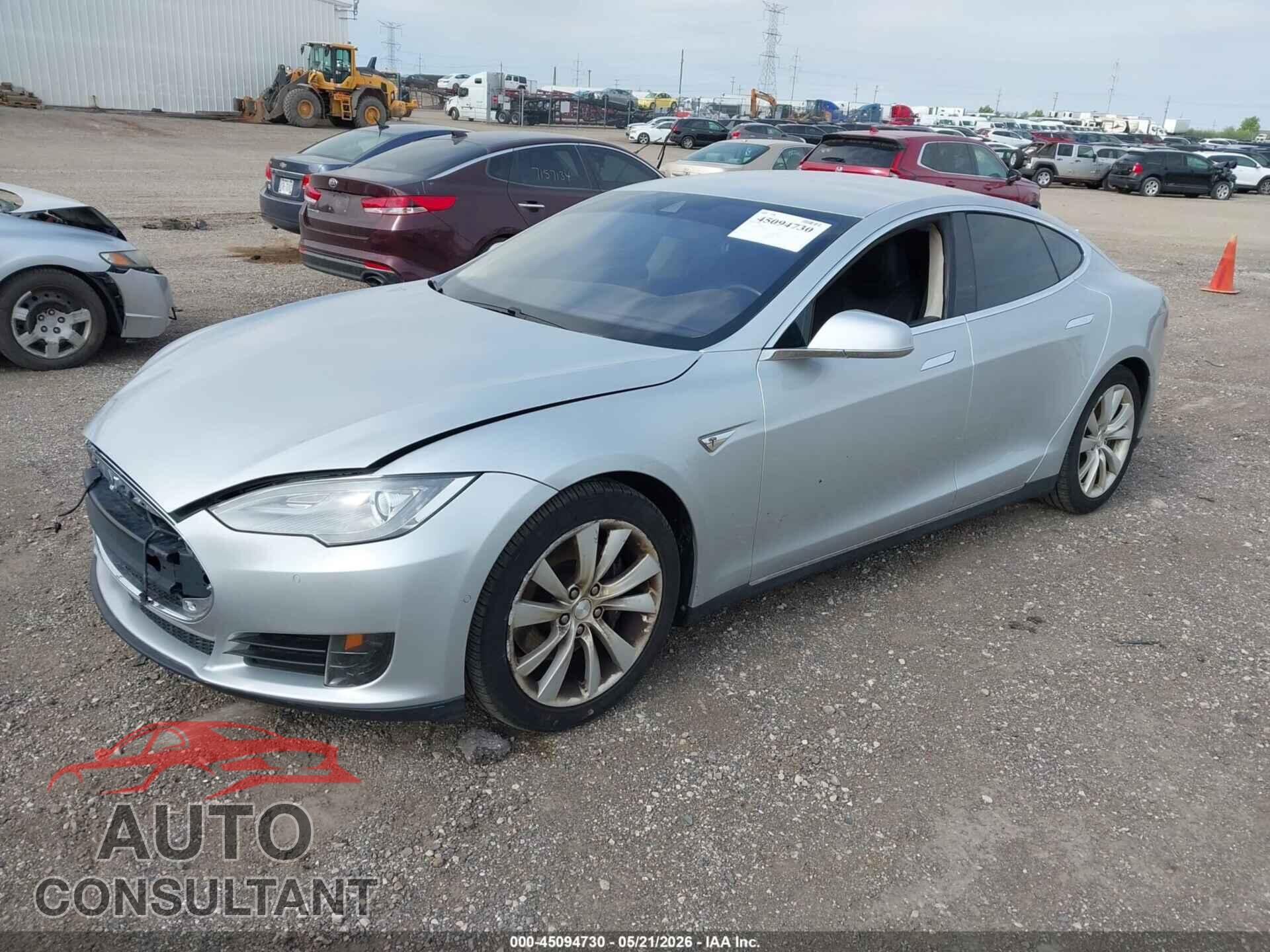 TESLA MODEL S 2016 - 5YJSA1E2XGF130207