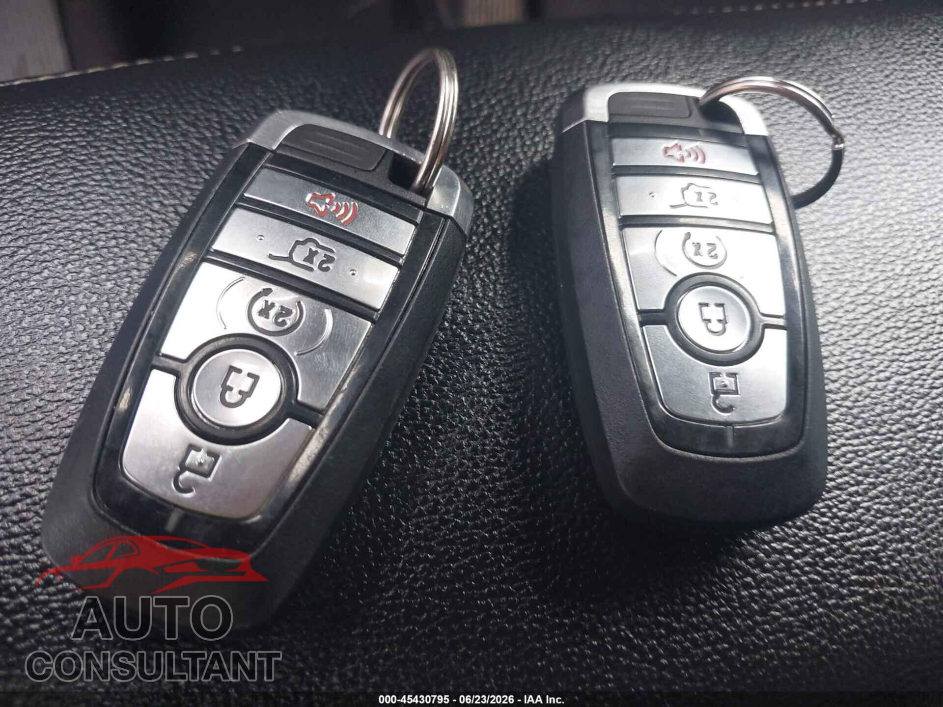 FORD EXPLORER 2020 - 1FMSK8DH7LGA31013