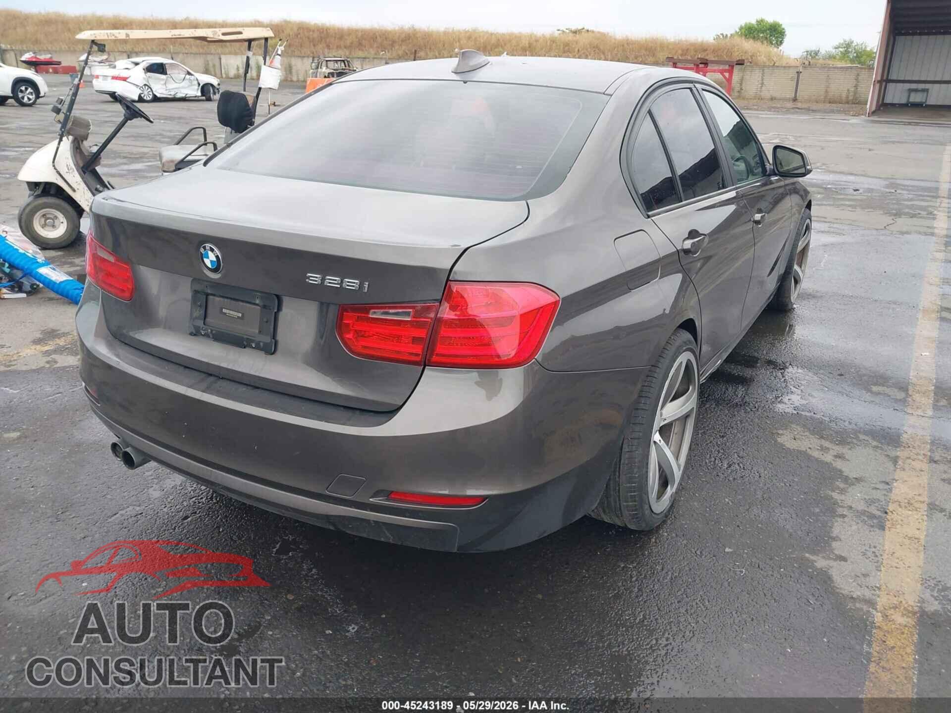 BMW 328I 2013 - WBA3A5C5XDF354896