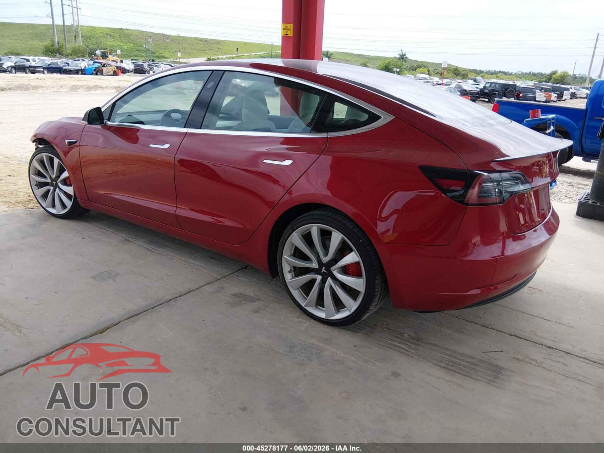 TESLA MODEL 3 2018 - 5YJ3E1EB6JF080566