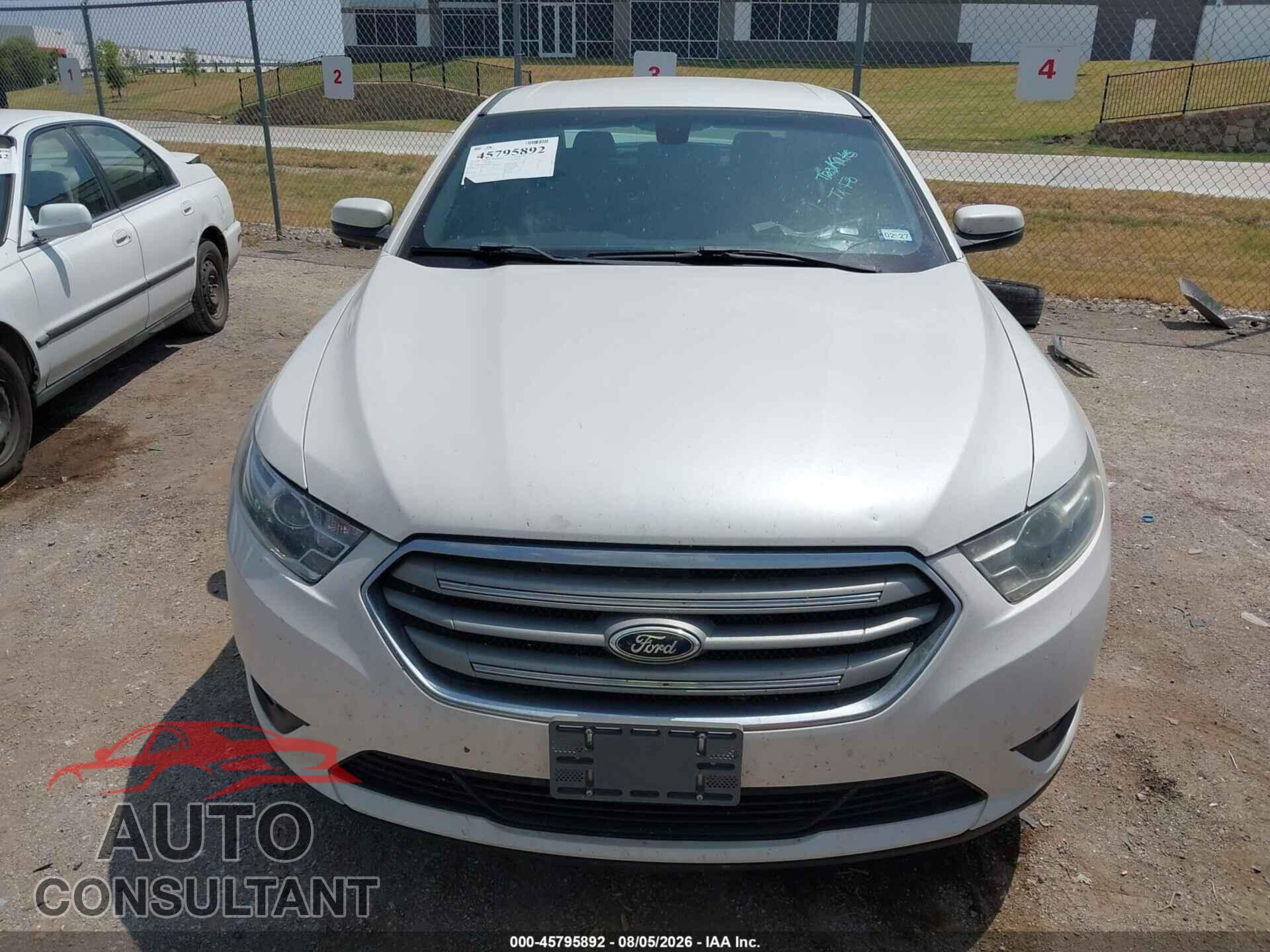 FORD TAURUS 2015 - 1FAHP2E87FG160911