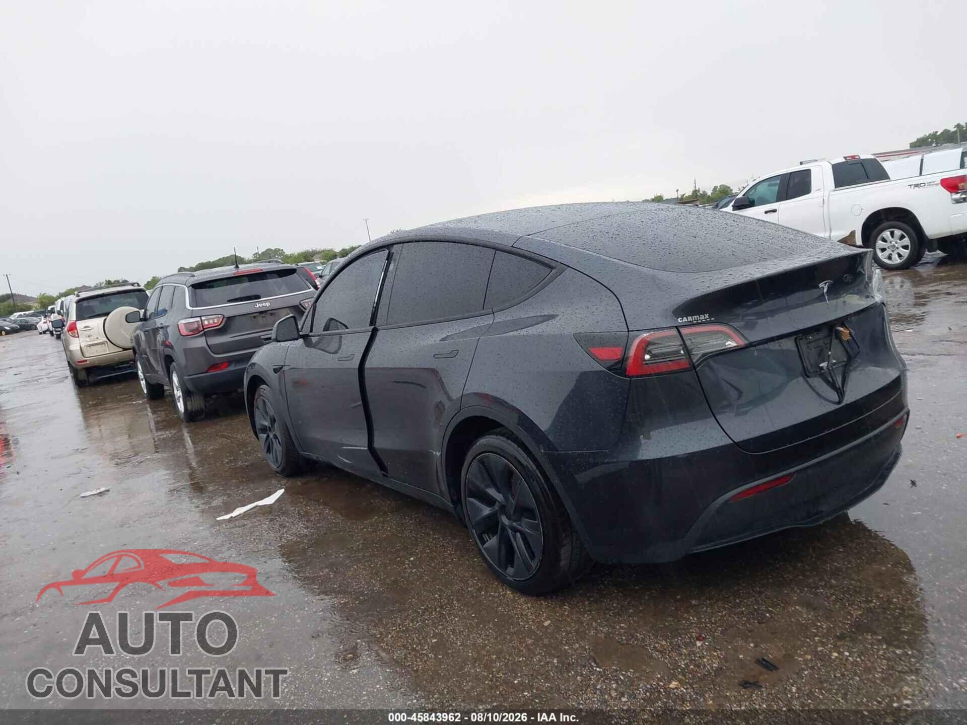 TESLA MODEL Y 2024 - 7SAYGDED5RF185097