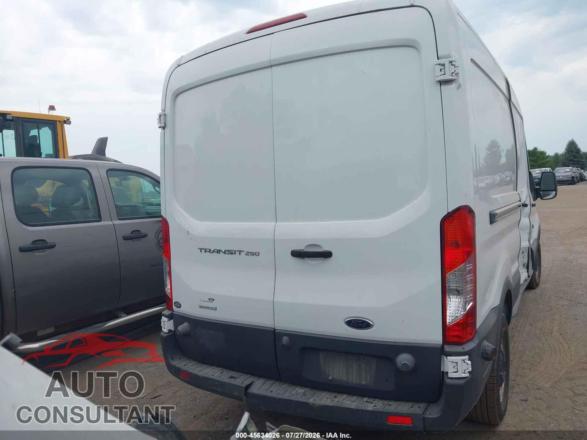 FORD TRANSIT-250 2017 - 1FTYR2CG2HKB34571