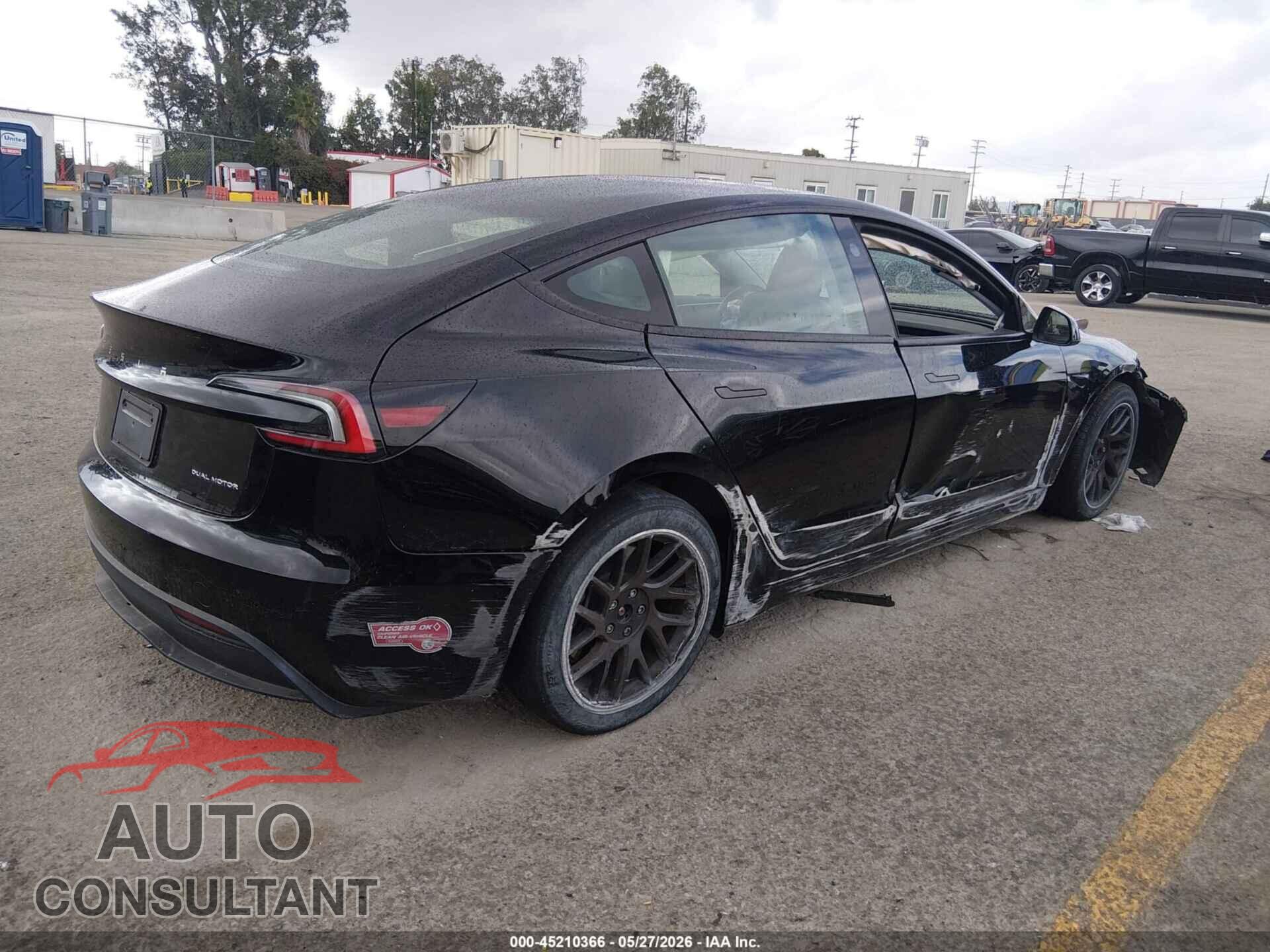 TESLA MODEL 3 2024 - 5YJ3E1EB3RF734533