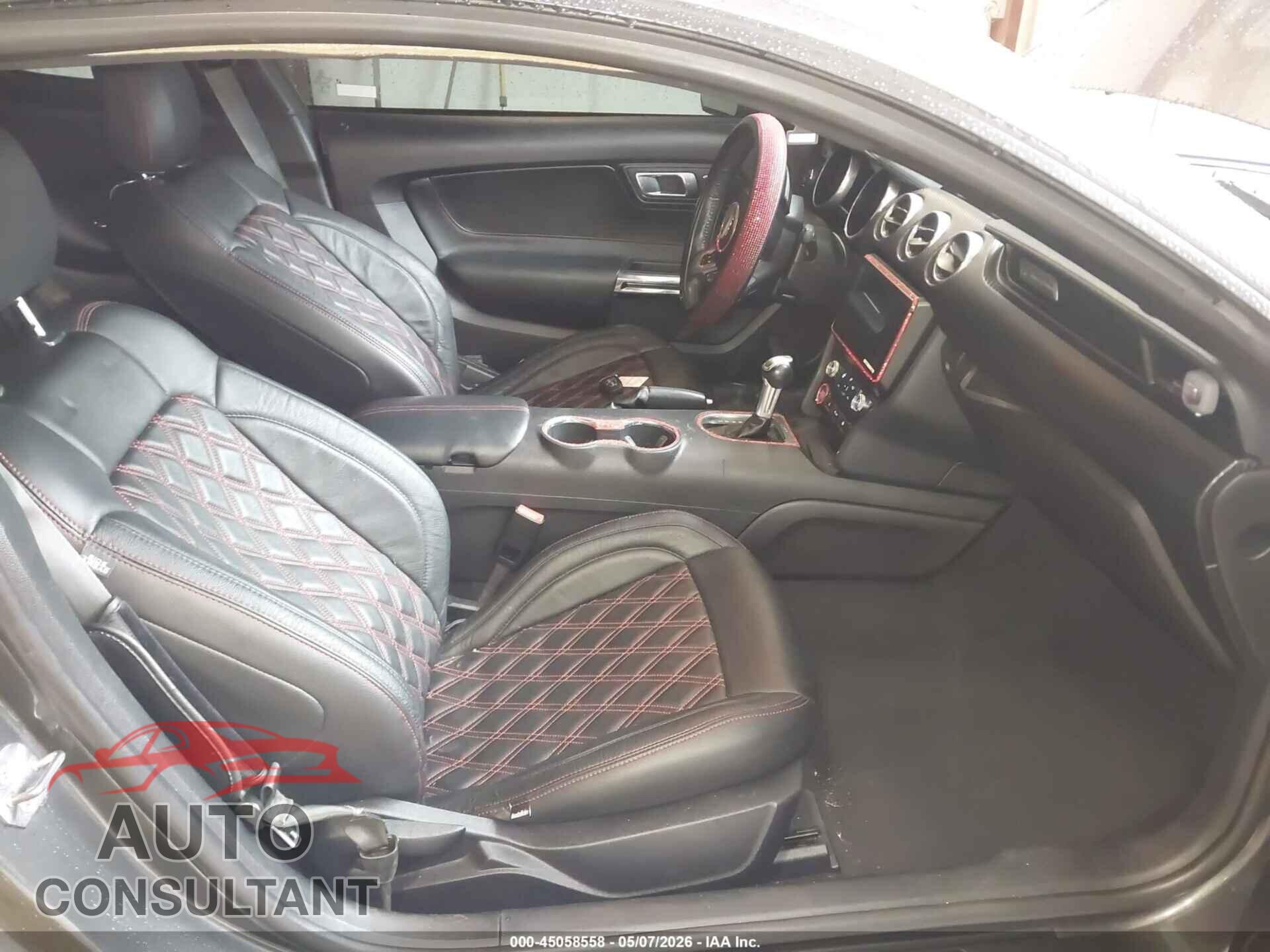 FORD MUSTANG 2019 - 1FA6P8TH2K5166232