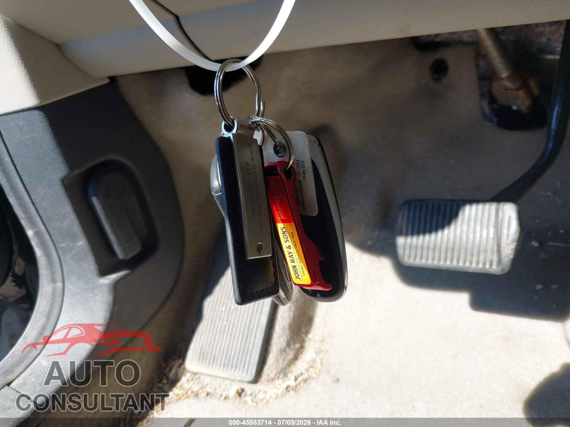 FORD ESCAPE 2016 - 1FMCU9J96GUA88232